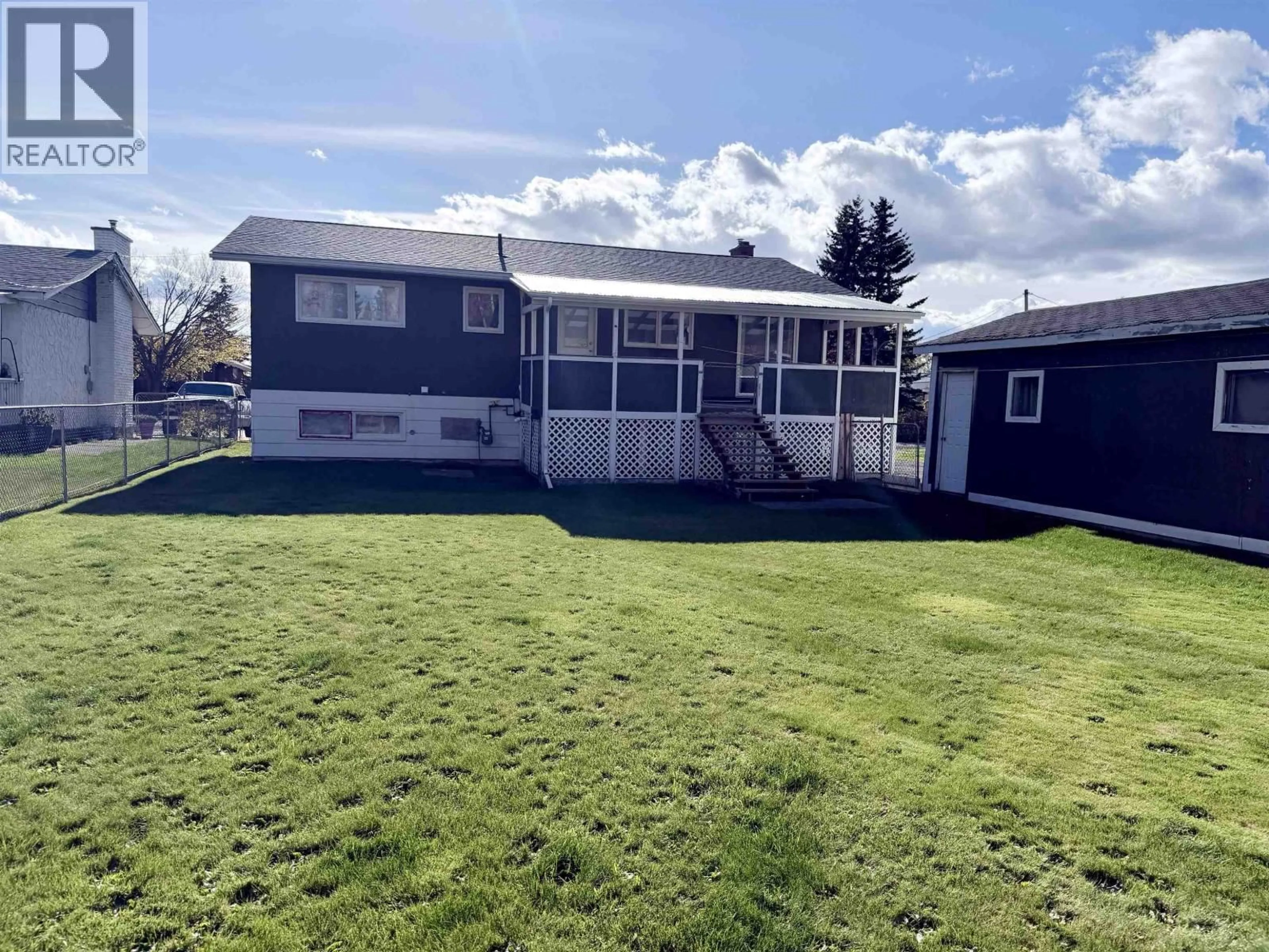 A pic from outside/outdoor area/front of a property/back of a property/a pic from drone, unknown for 542 DOGWOOD STREET, Fort St. James British Columbia V0J1P0