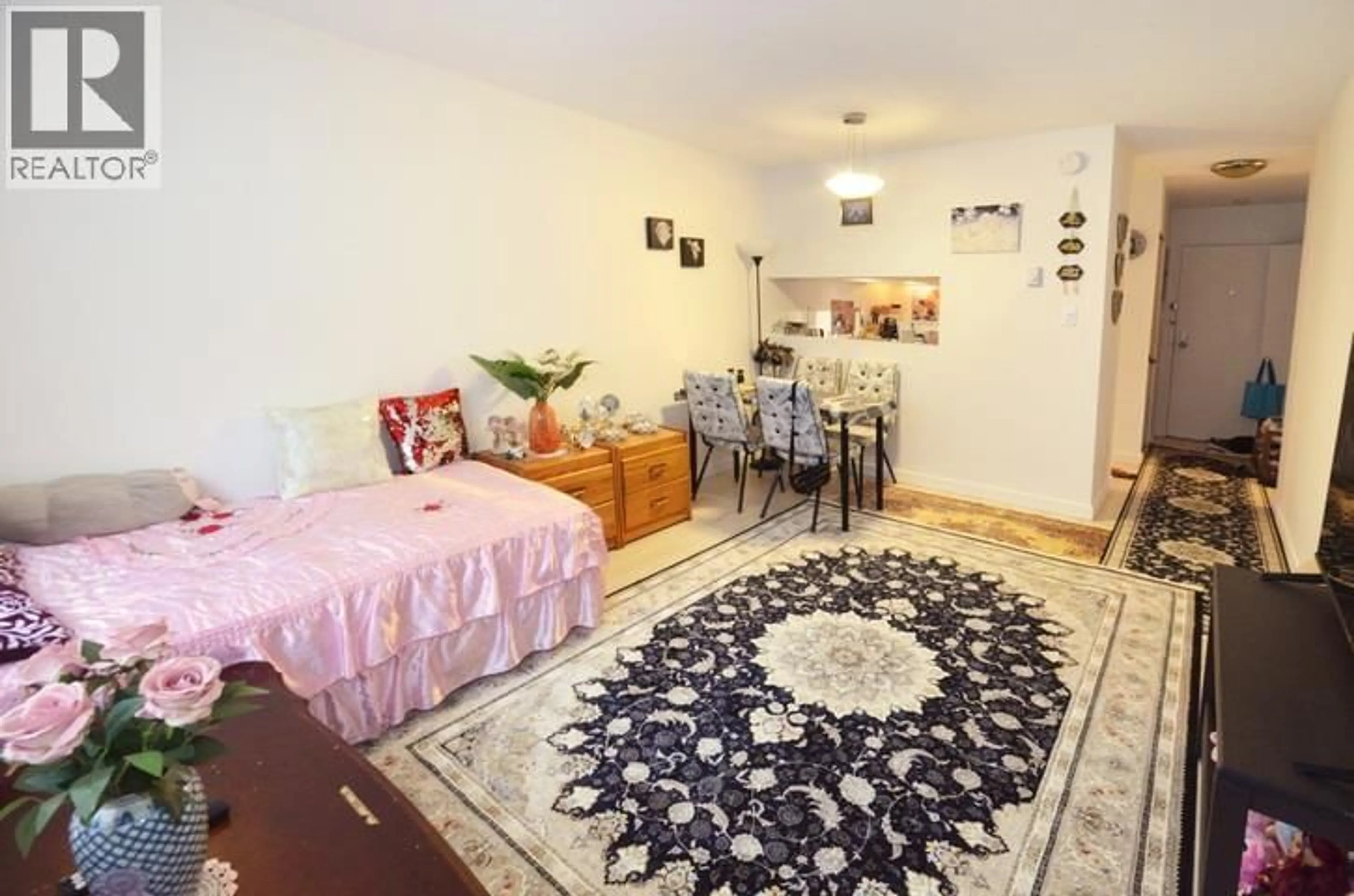 A pic of a room for 225 - 8120 COLONIAL DRIVE, Richmond British Columbia V7C4V2