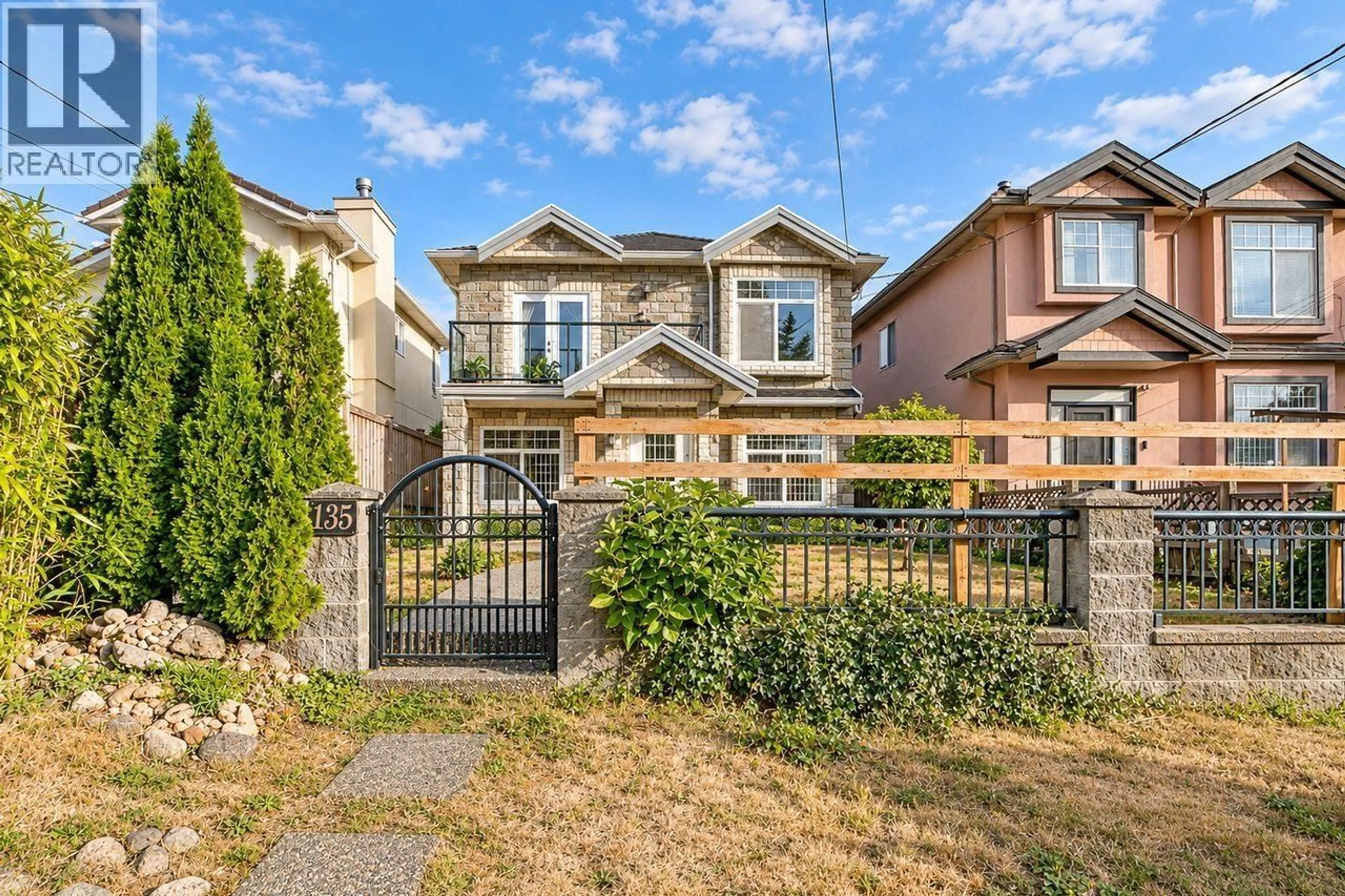 Unknown for 6135 PORTLAND STREET, Burnaby British Columbia V5J2S3