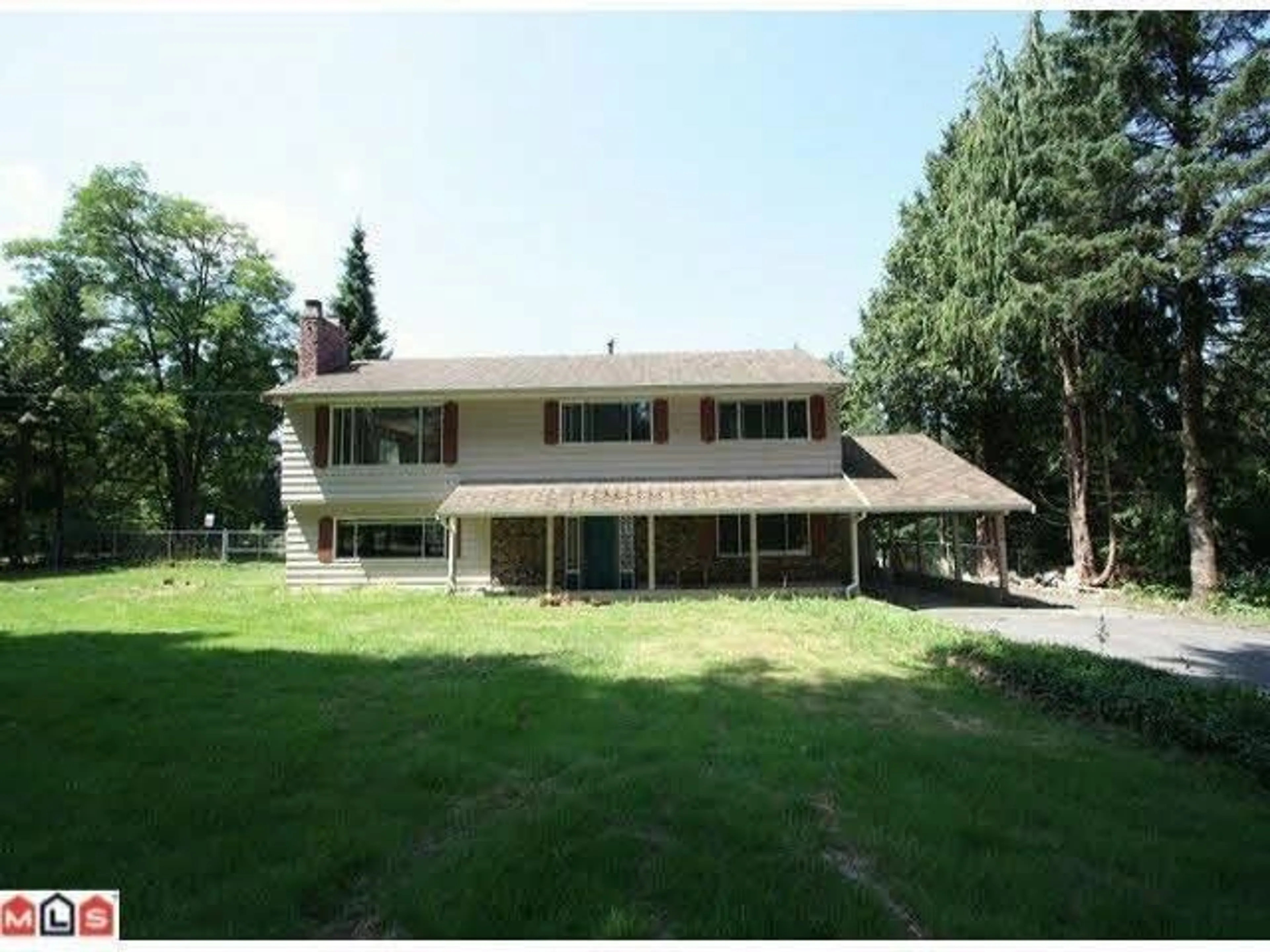 A pic from outside/outdoor area/front of a property/back of a property/a pic from drone, unknown for 7619 192 STREET, Surrey British Columbia V4N6B2