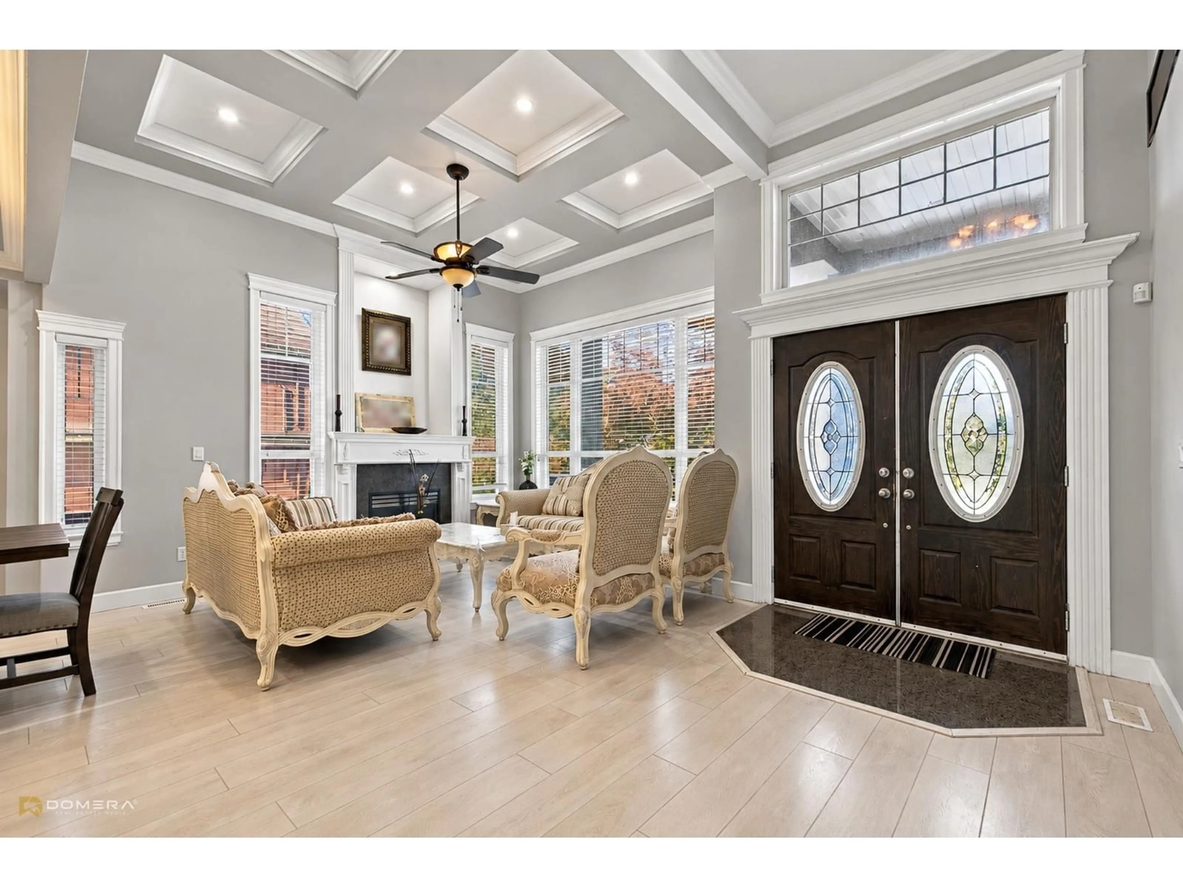 Indoor entryway for 12788 105A AVENUE, Surrey British Columbia V3V0A6