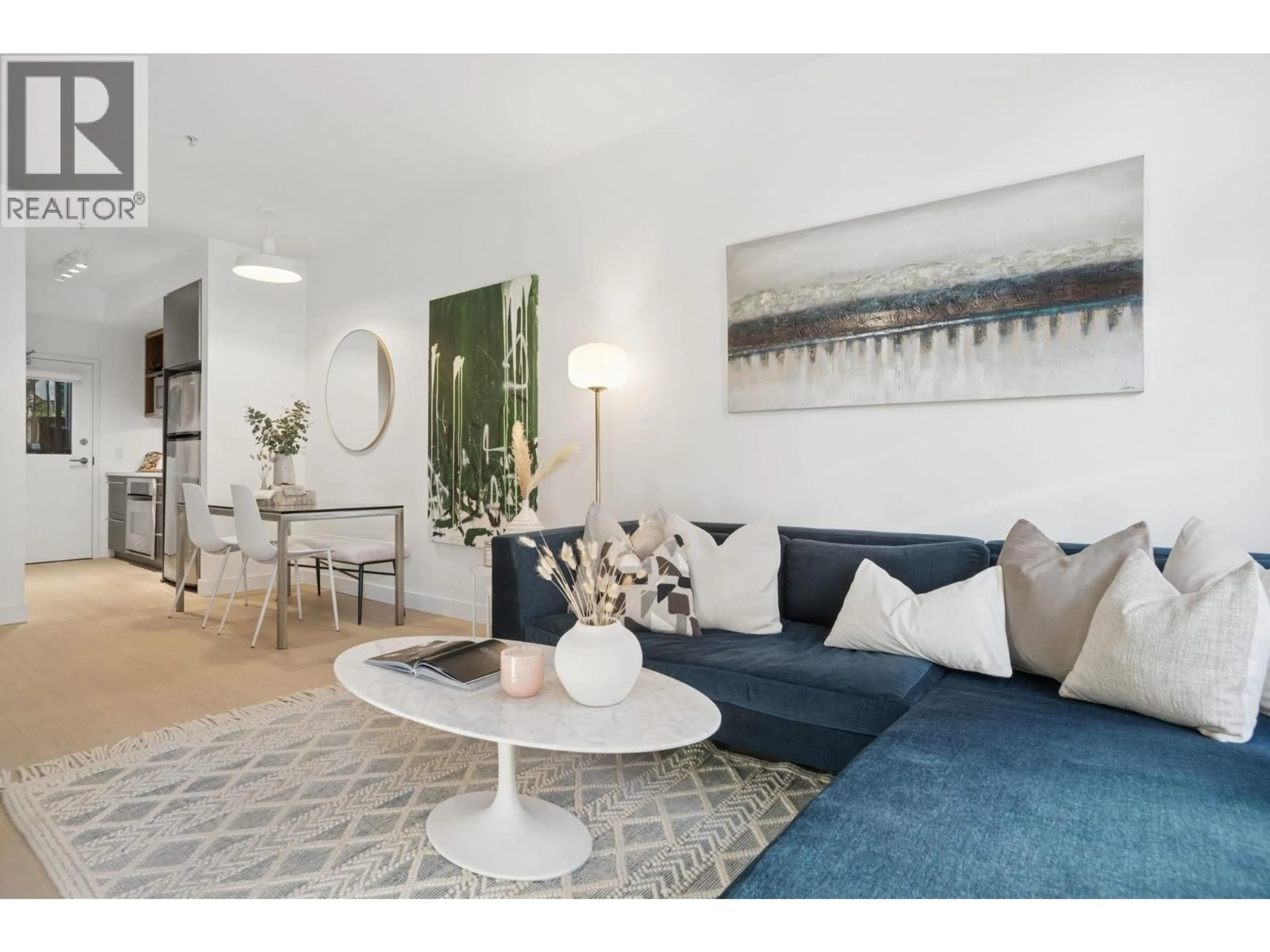Living room with furniture, unknown for 2818 WATSON STREET, Vancouver British Columbia V5T3H3