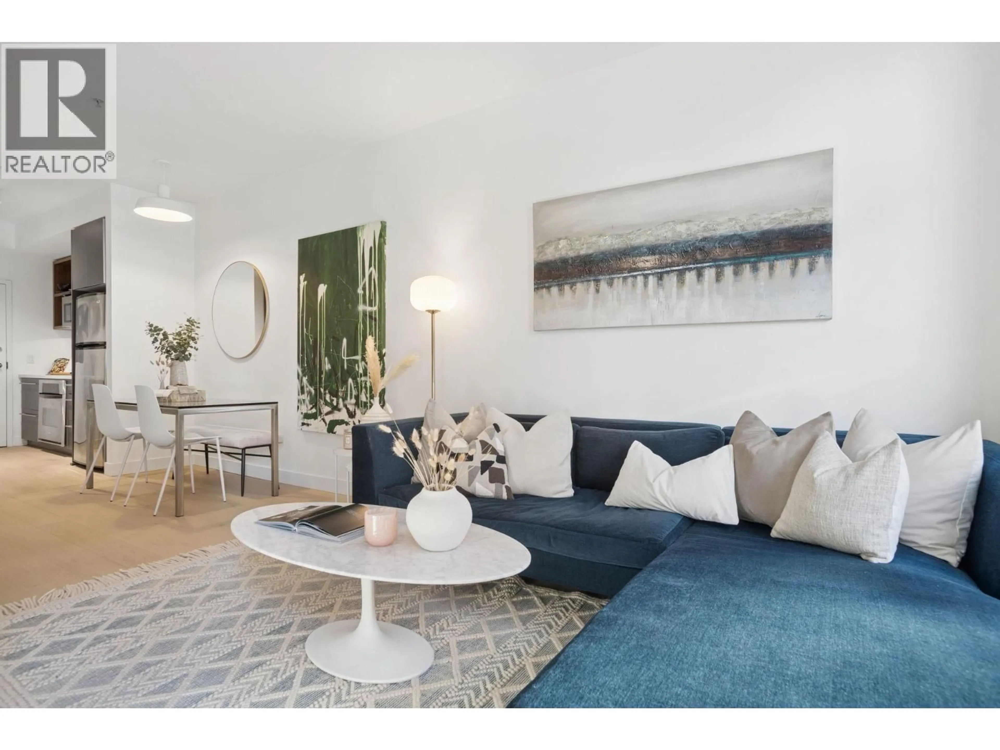 Living room with furniture, unknown for 2818 WATSON STREET, Vancouver British Columbia V5T3H3