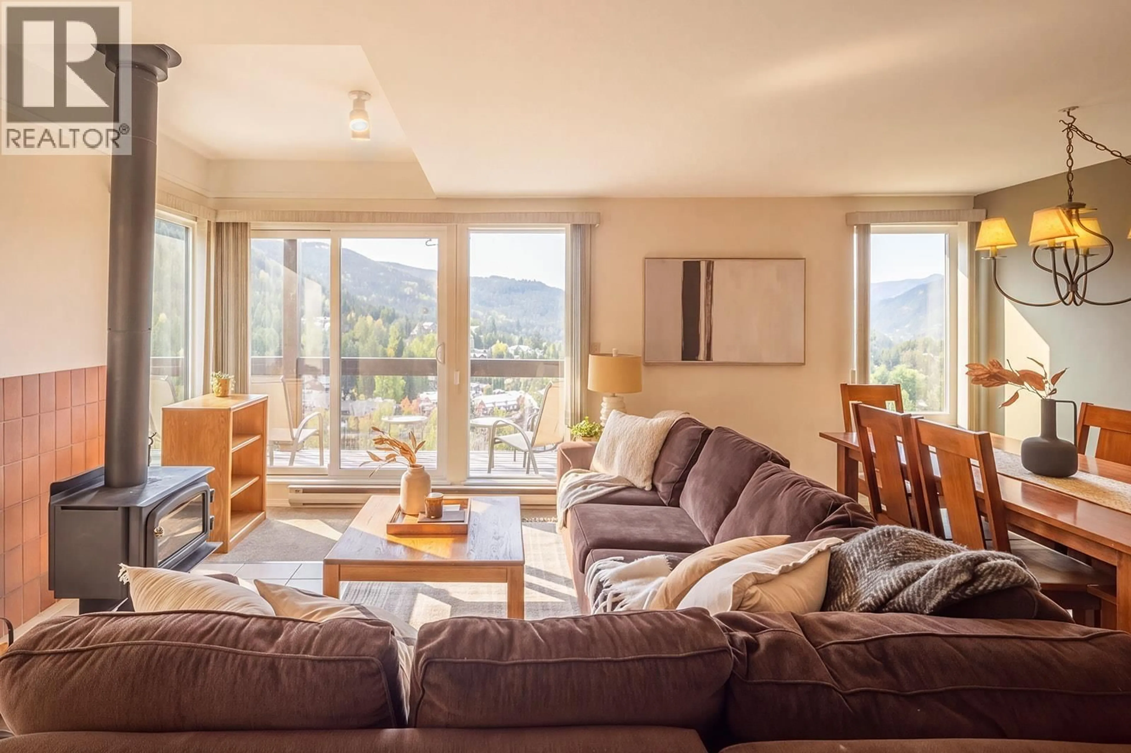 Living room with furniture, unknown for 59 - 2400 CAVENDISH WAY, Whistler British Columbia V8E0L8
