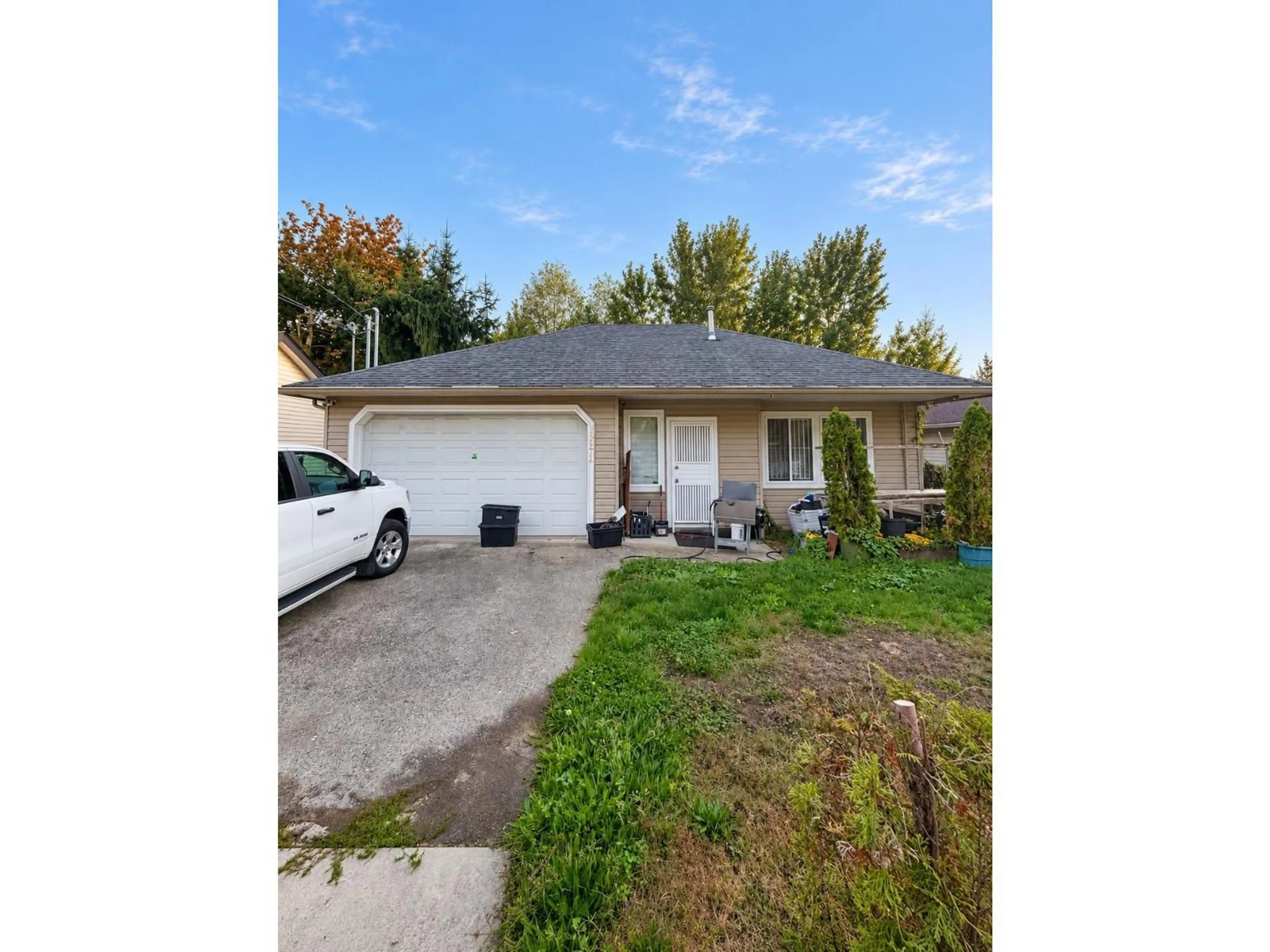 Unknown for 33972 OLD YALE ROAD, Abbotsford British Columbia V2S2J9