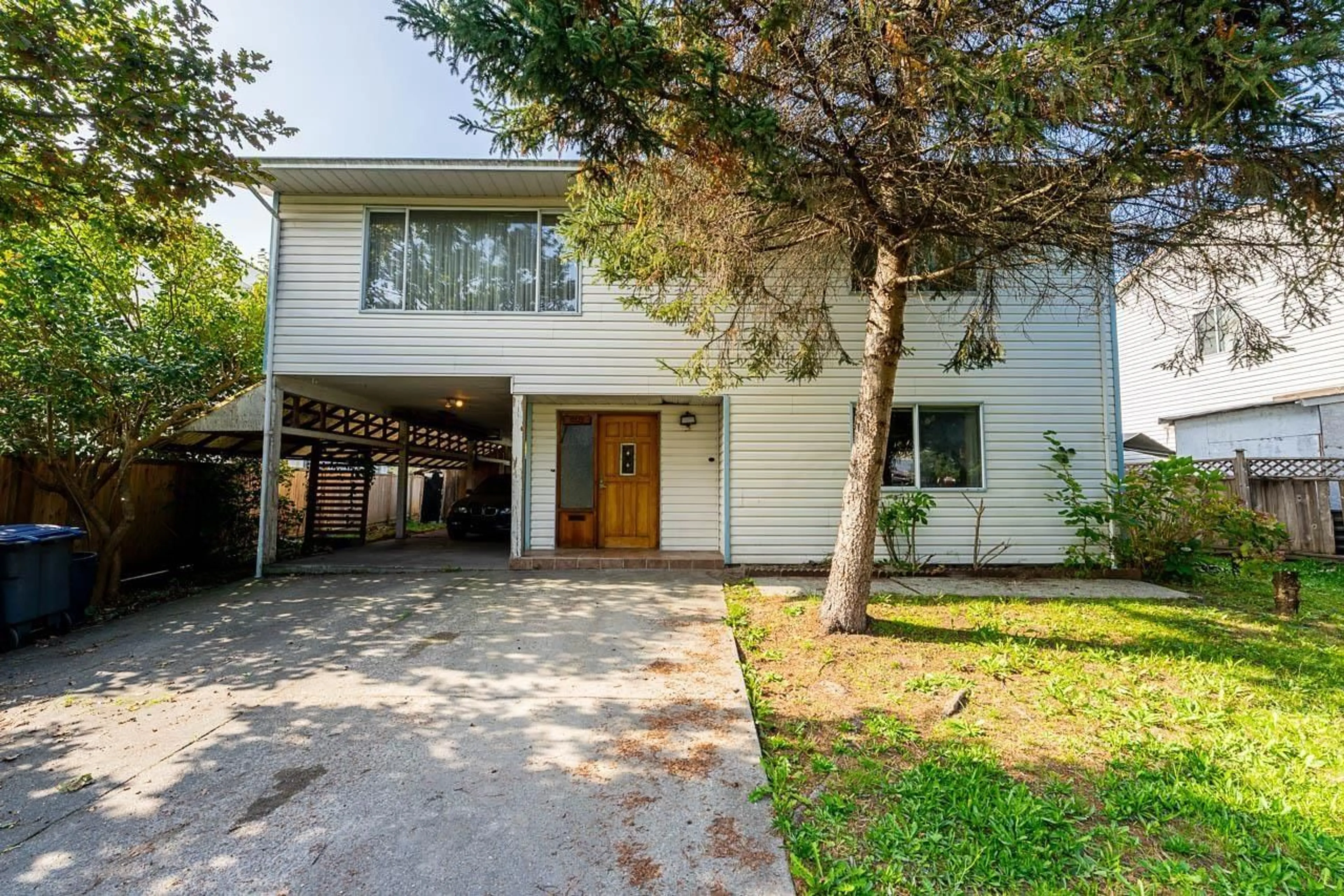 Unknown for 11525 125A STREET, Surrey British Columbia V3V5A6