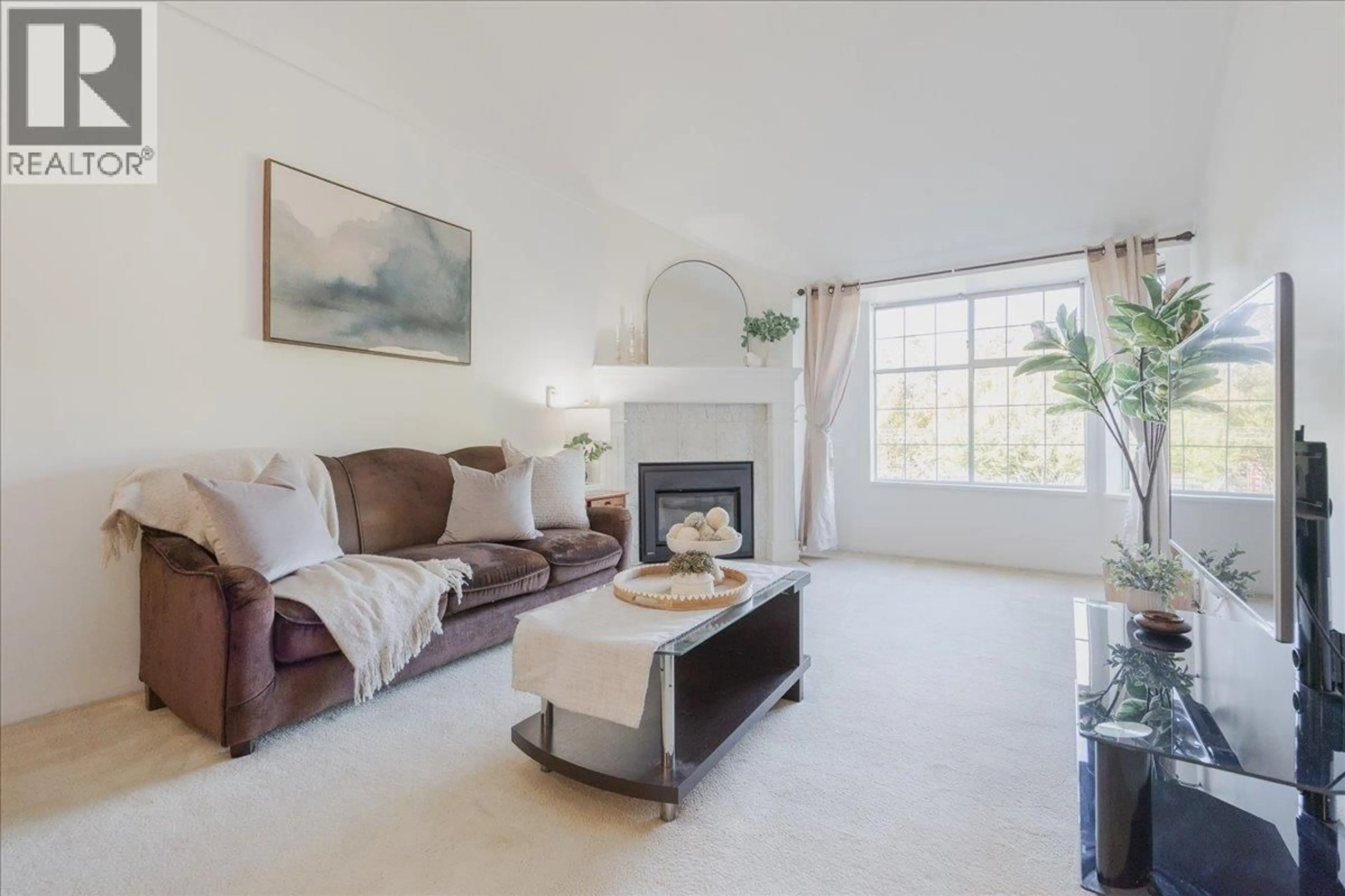 Living room with furniture, unknown for 214 - 11578 225 STREET, Maple Ridge British Columbia V2X9W7
