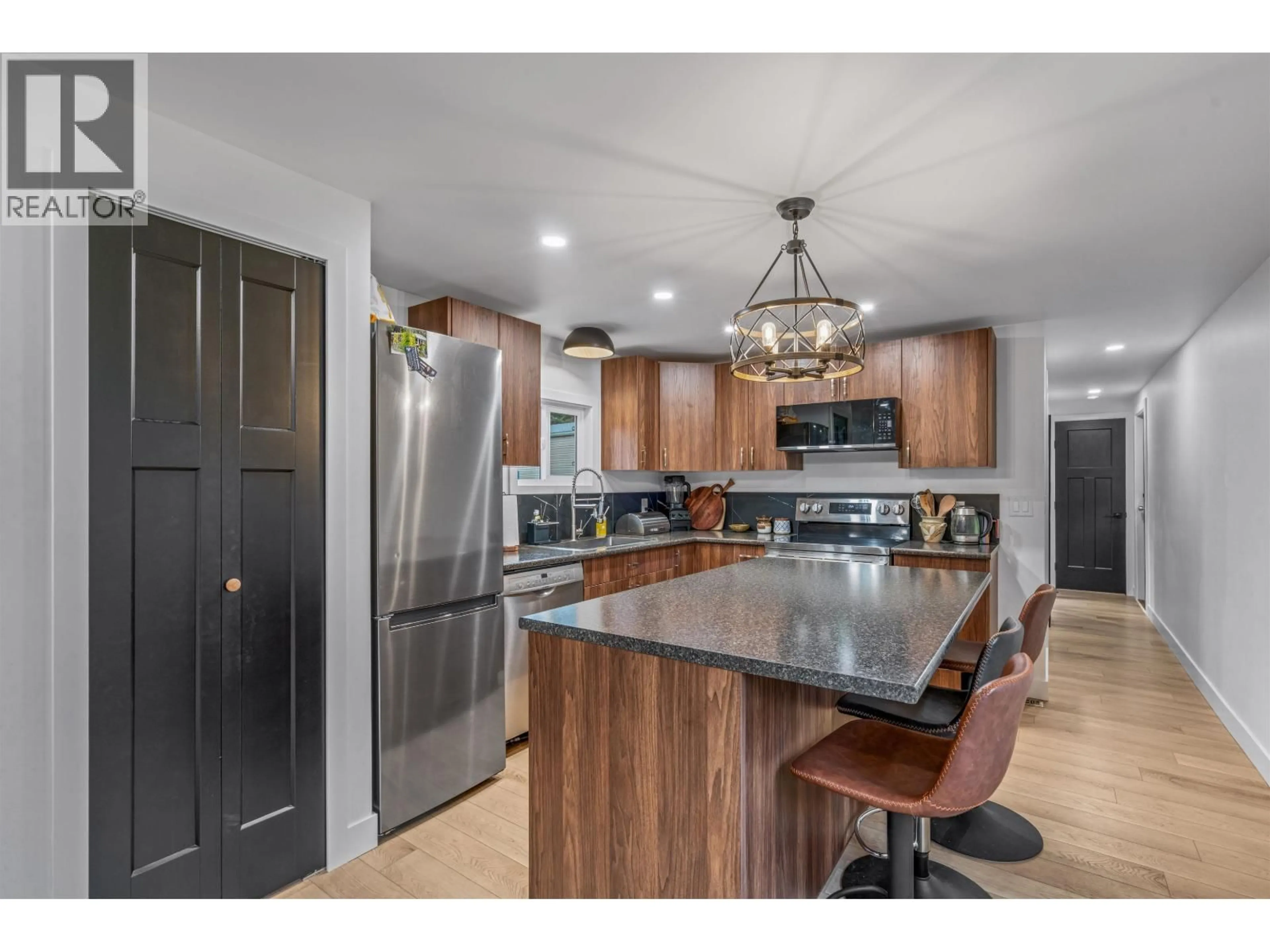 Open concept kitchen, unknown for 4086 NORDIC DRIVE, Prince George British Columbia V2K3T9