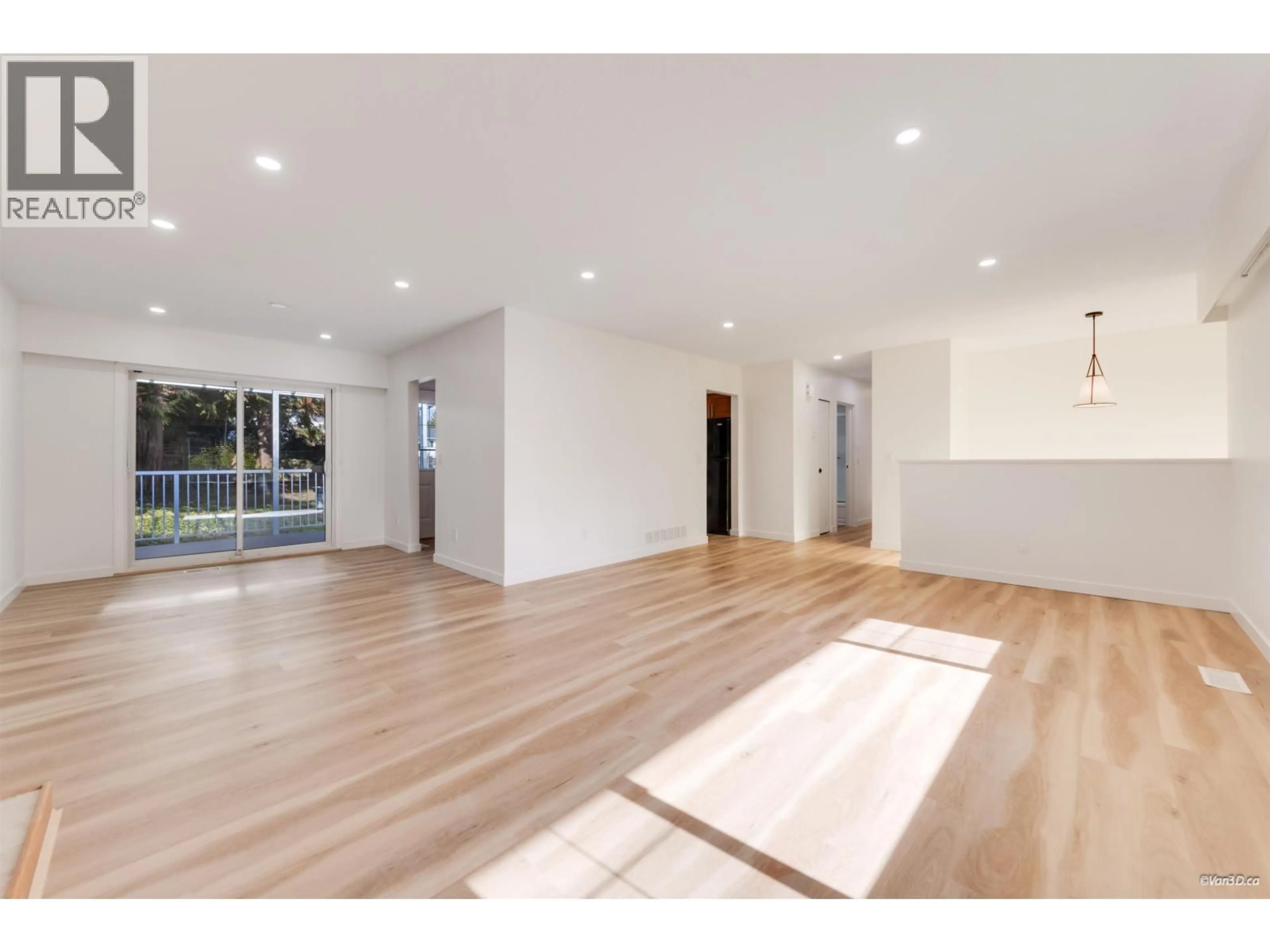 Unknown for 1418 COLUMBIA AVENUE, Port Coquitlam British Columbia V3C1C3