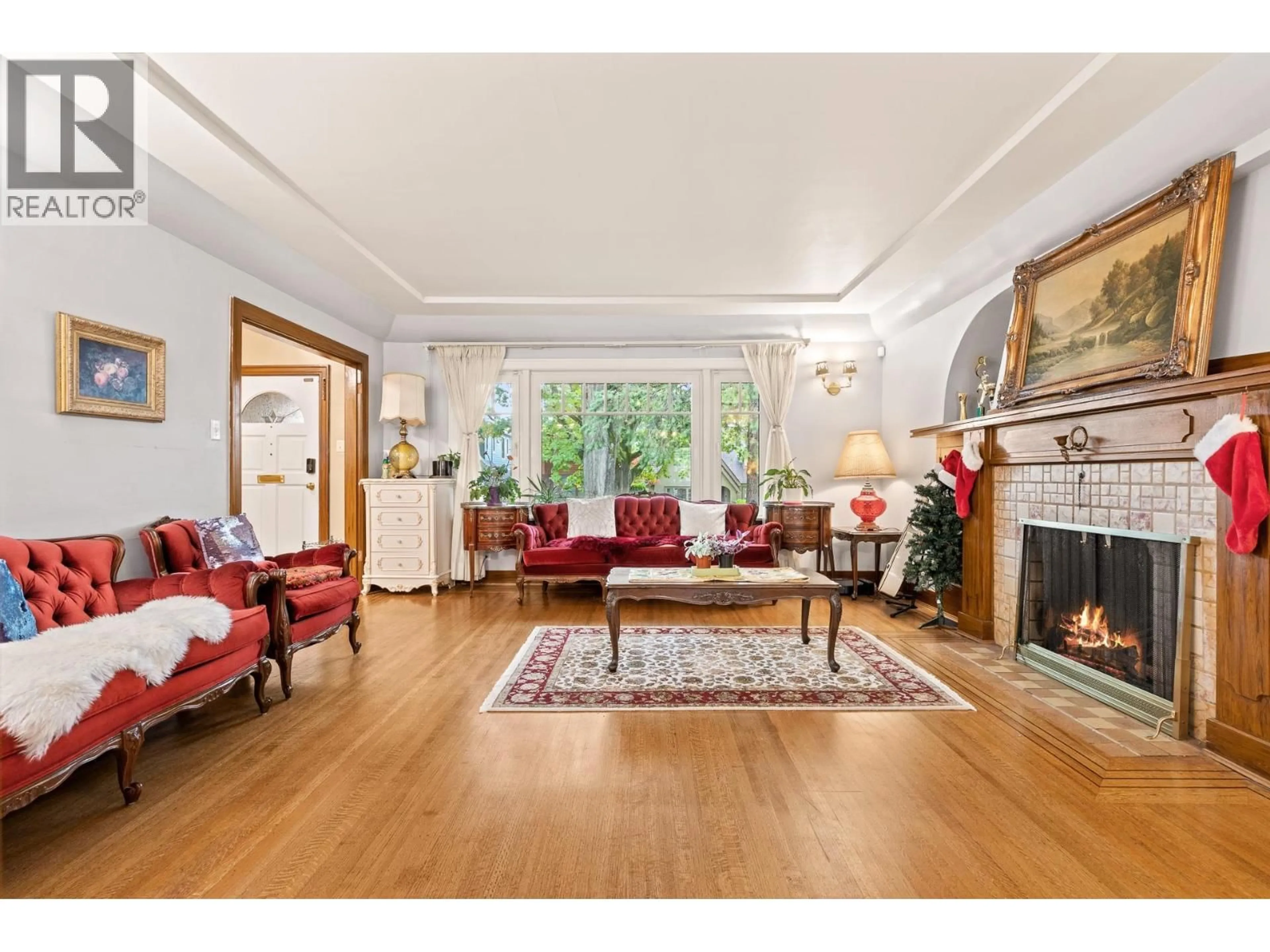 Living room with furniture, unknown for 2923 32ND AVENUE, Vancouver British Columbia V6L2B8