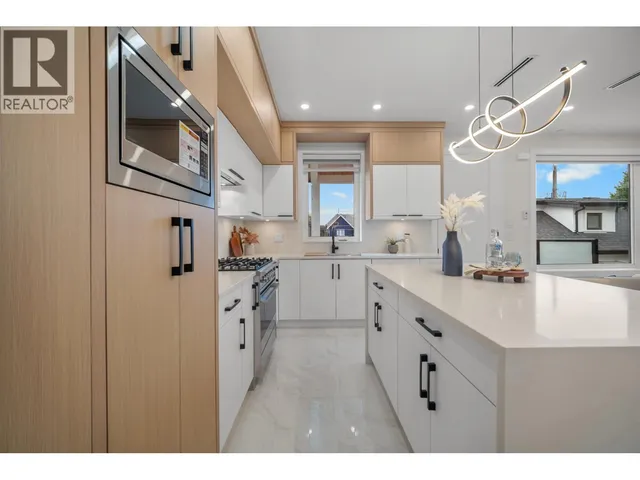1554 66TH AVENUE, Vancouver 5