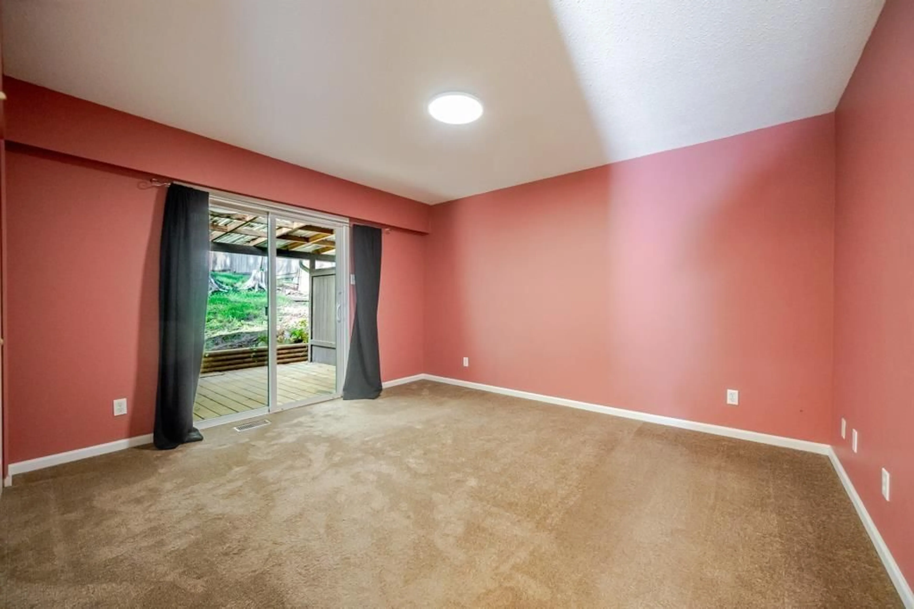 A pic of a room for 34355 JASPER AVENUE, Mission British Columbia V2V6P4