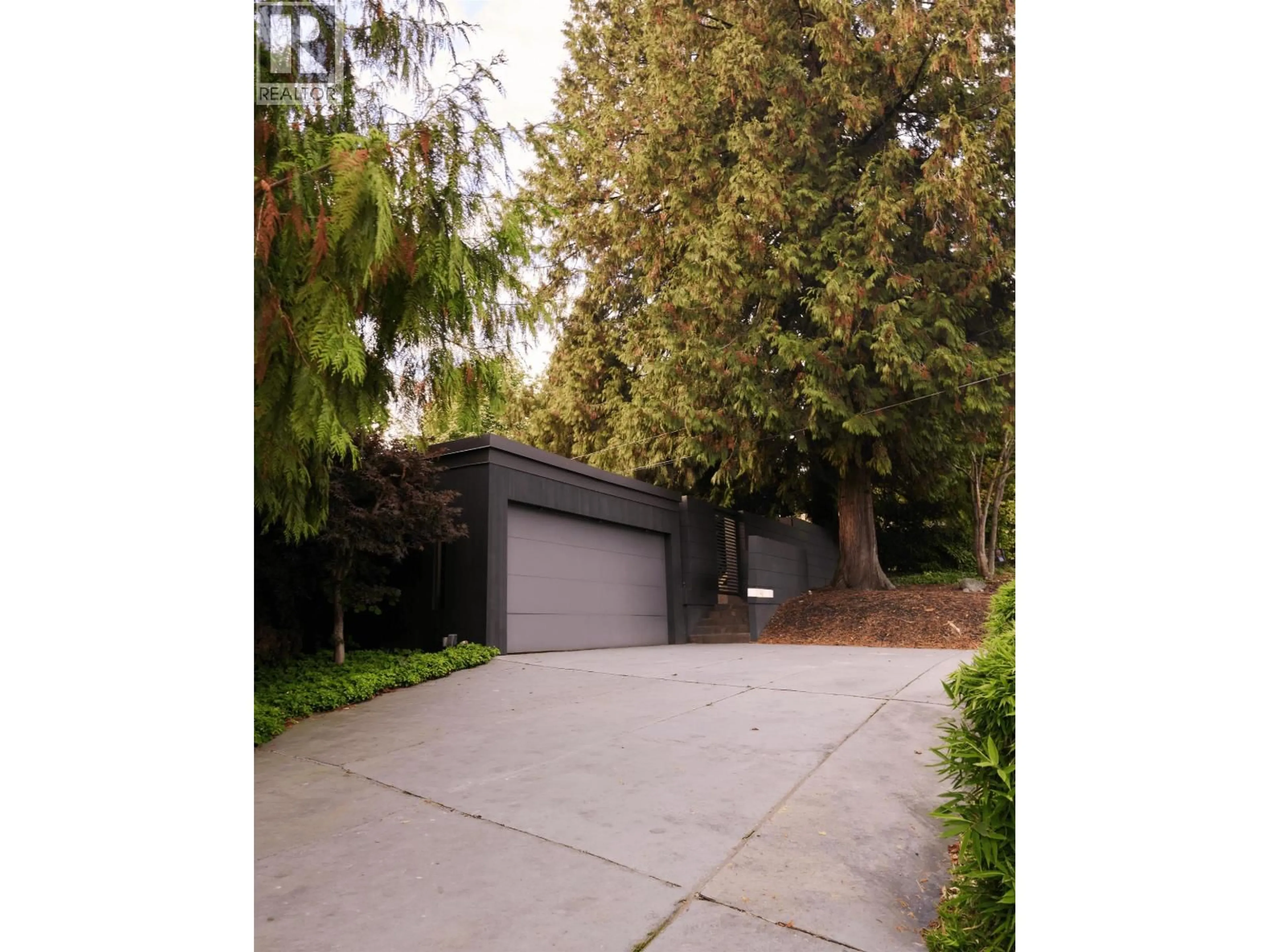Unknown for 945 15TH STREET, West Vancouver British Columbia V7T2T3