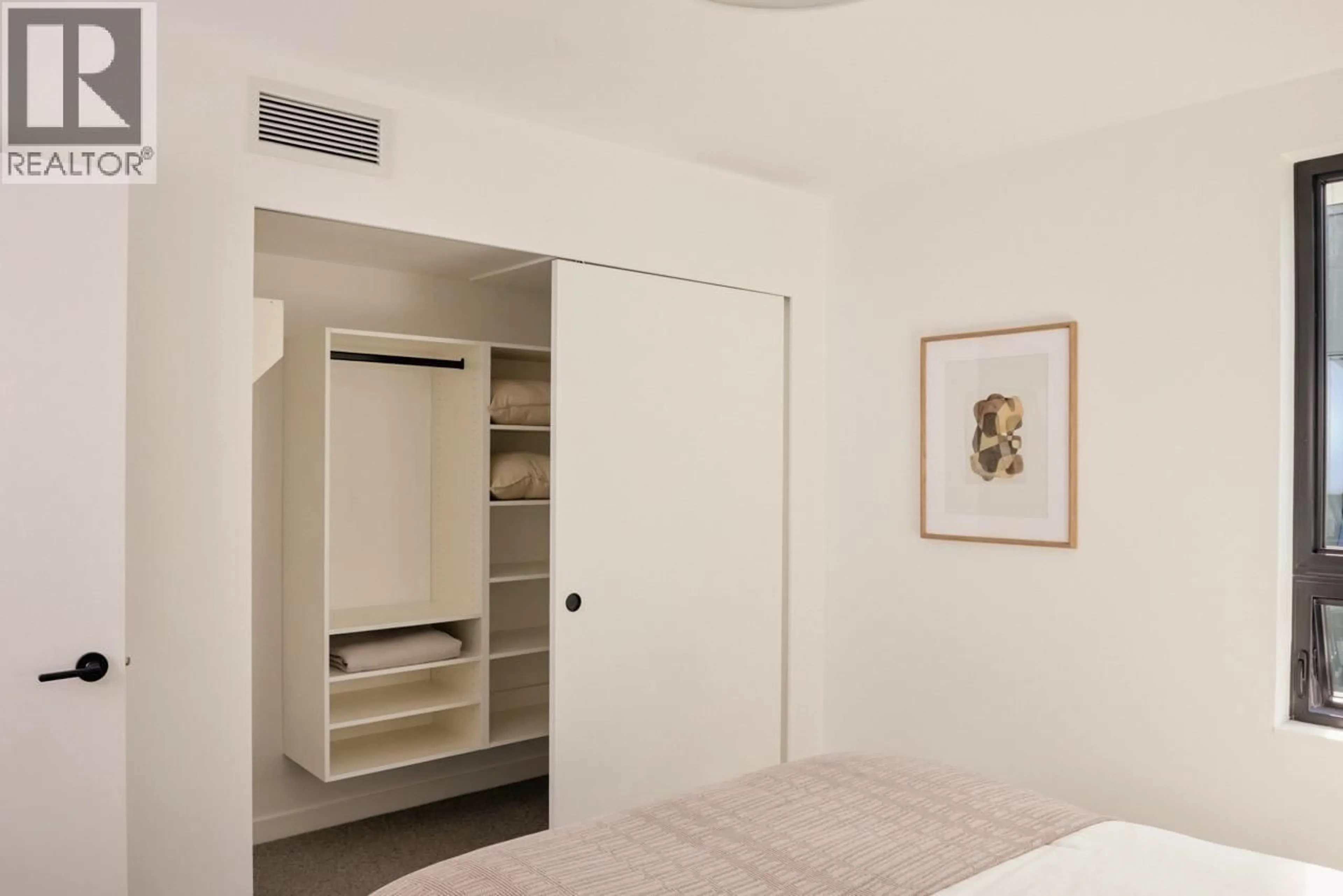 A pic of a room for 1 - 37940 FOURTH AVENUE, Squamish British Columbia V8B0P7