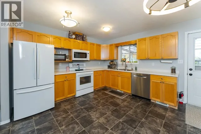 5556 LEHMAN STREET, Prince George 5