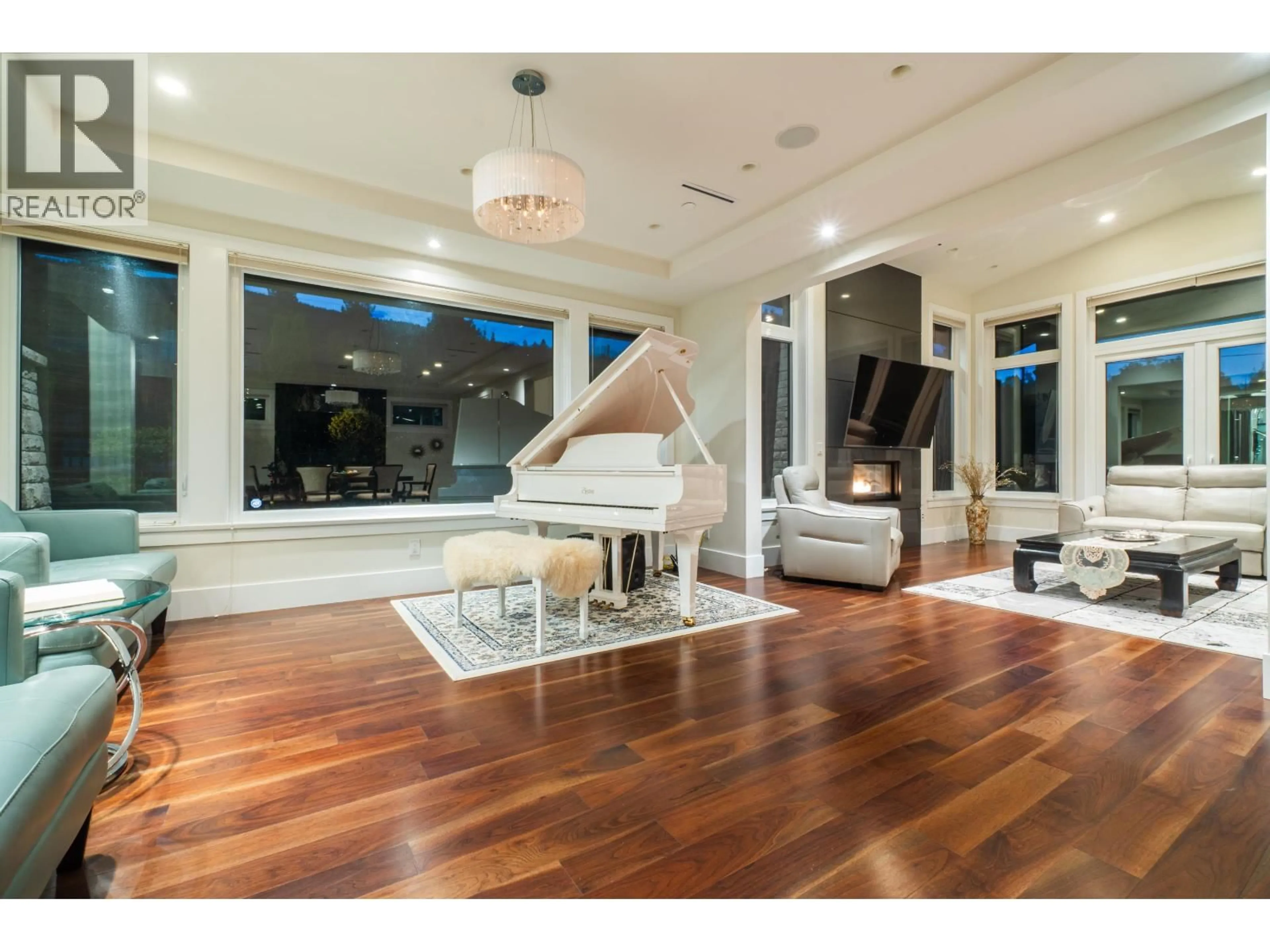 Unknown for 2408 MATHERS AVENUE, West Vancouver British Columbia V7V2H8
