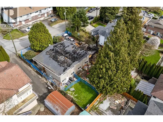 1114 HACHEY AVENUE, Coquitlam 3