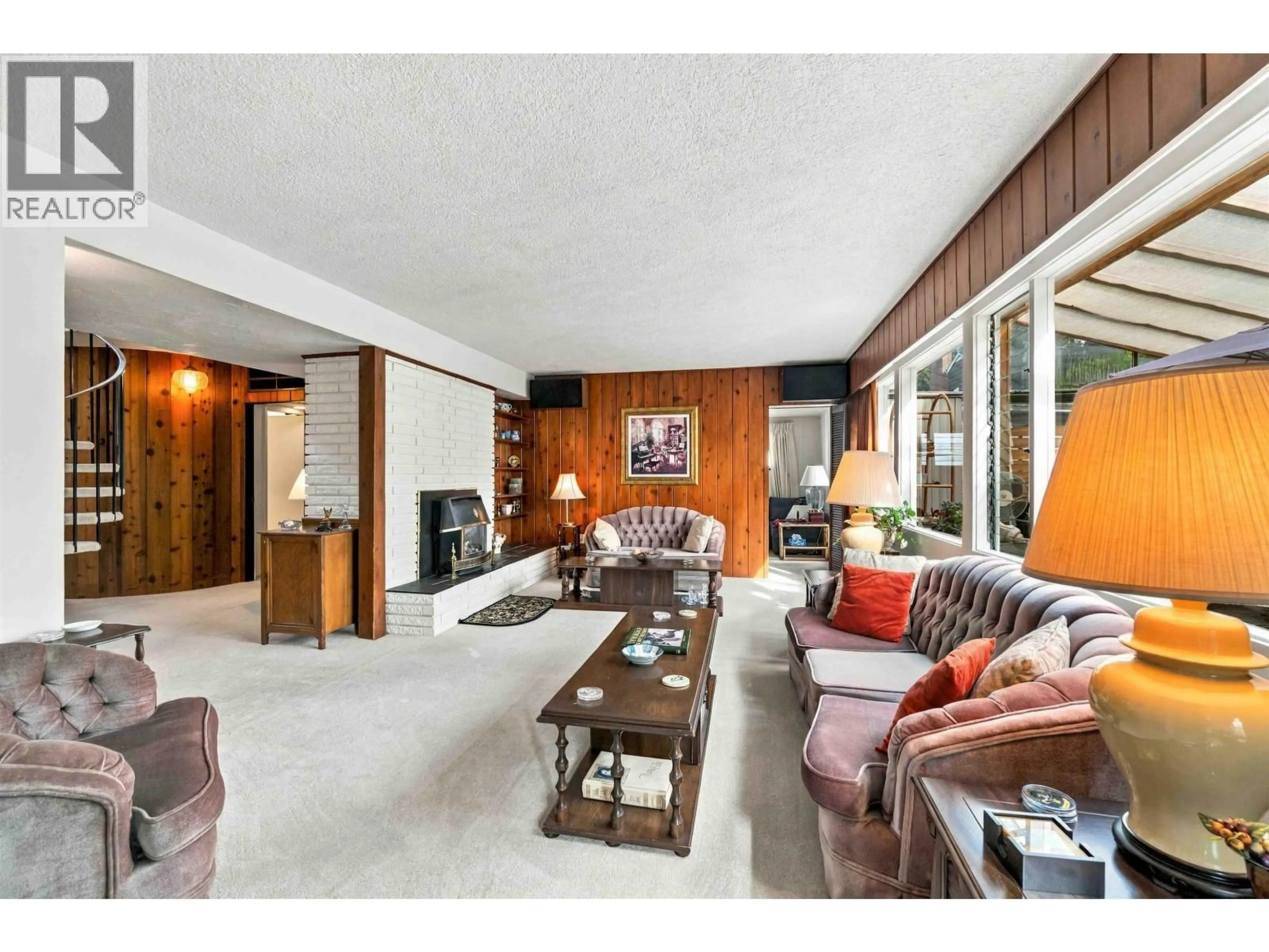 Living room with furniture, unknown for 862 WALLACE WYND, Port Moody British Columbia V3H1B5