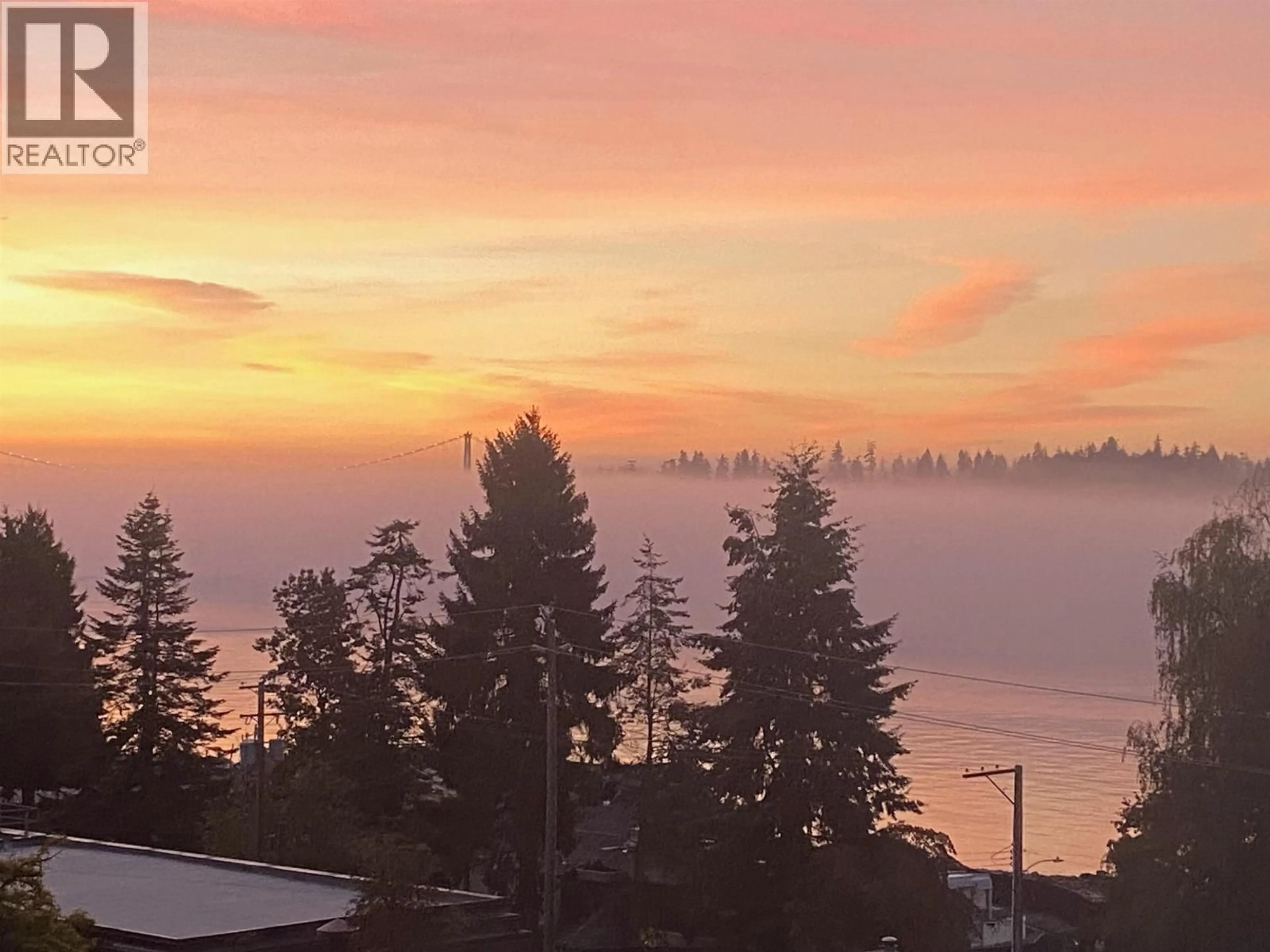 Blurry image for 403 - 1845 BELLEVUE AVENUE, West Vancouver British Columbia V7V1B2
