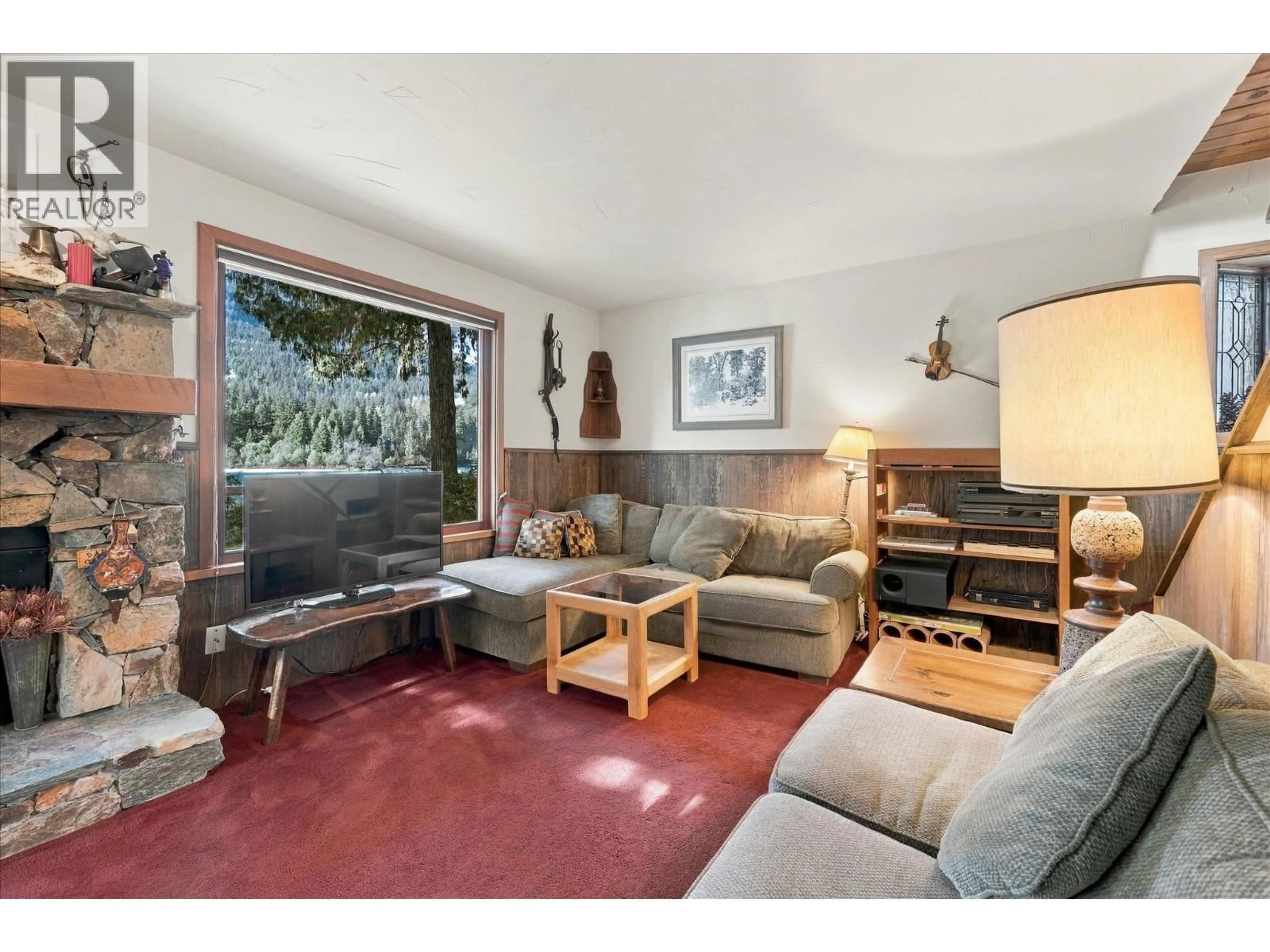Living room with furniture, unknown for 2216 WHISTLER RIDGE, Whistler British Columbia V8E0A9