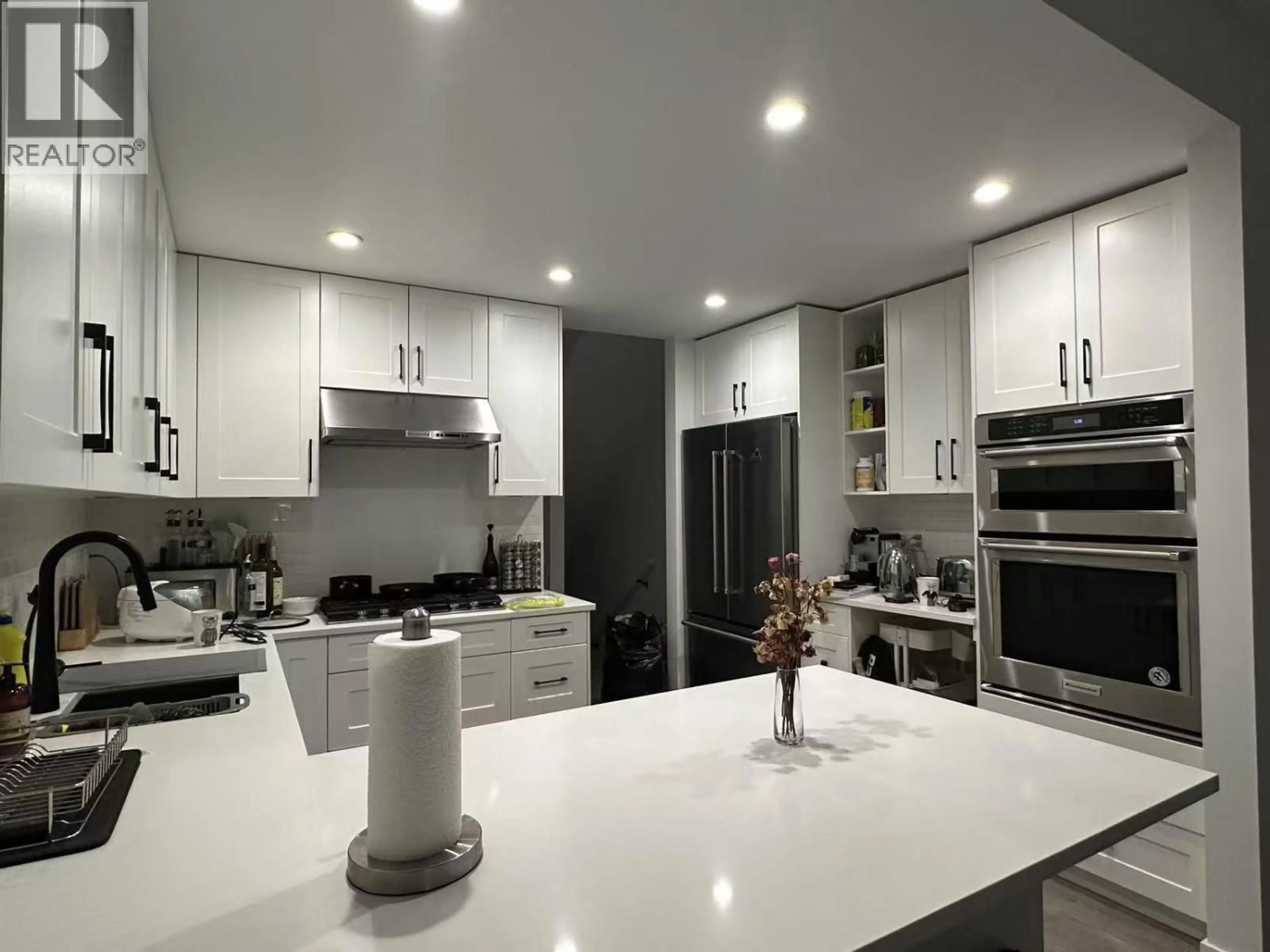 Open concept kitchen, unknown for 13 - 3868 NORFOLK STREET, Burnaby British Columbia V5G1E5