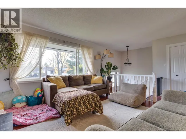 195 PORTAGE STREET, Prince George 5