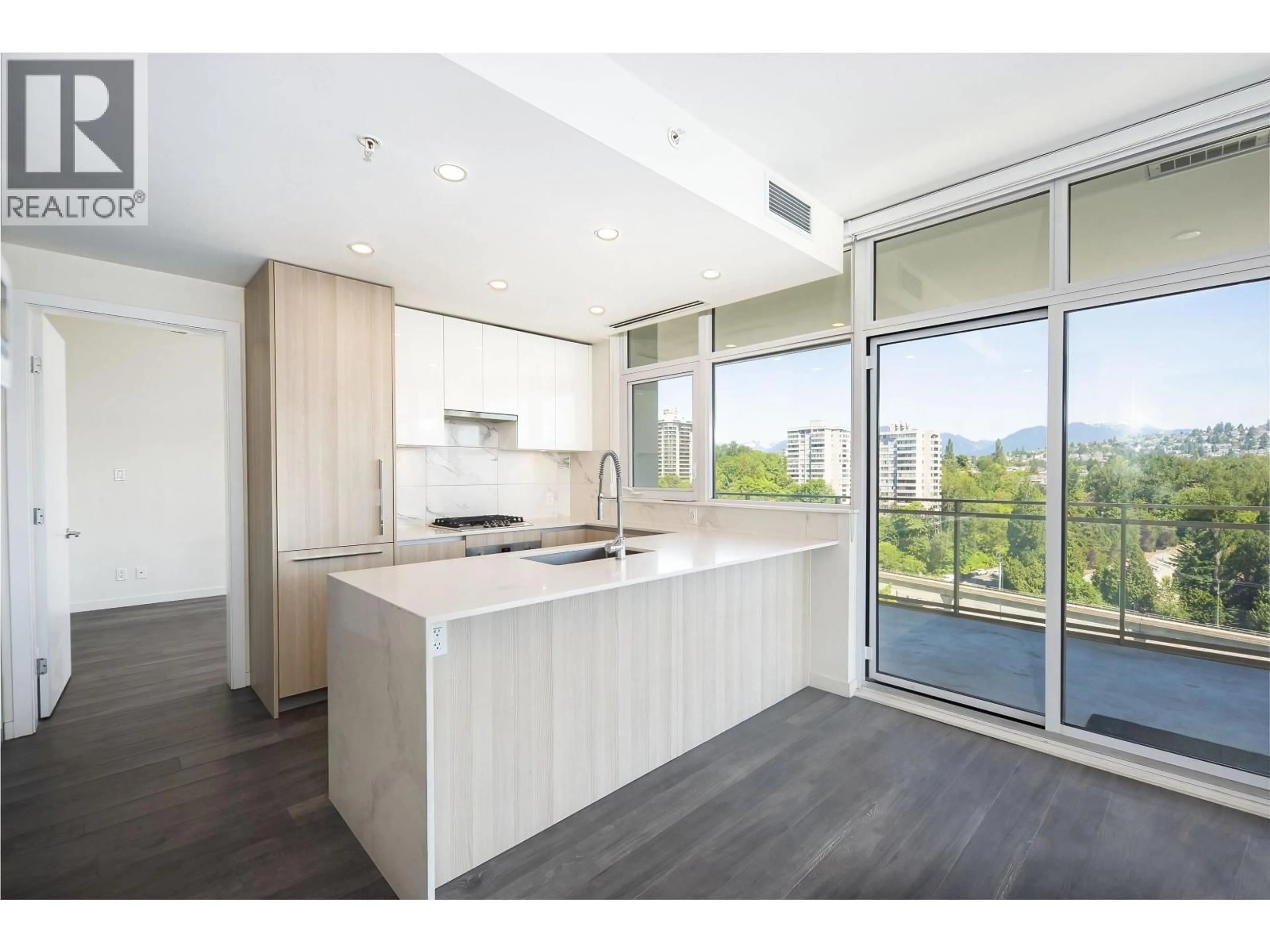 Open concept kitchen, unknown for 1601 - 5333 GORING STREET, Burnaby British Columbia V5B0B6