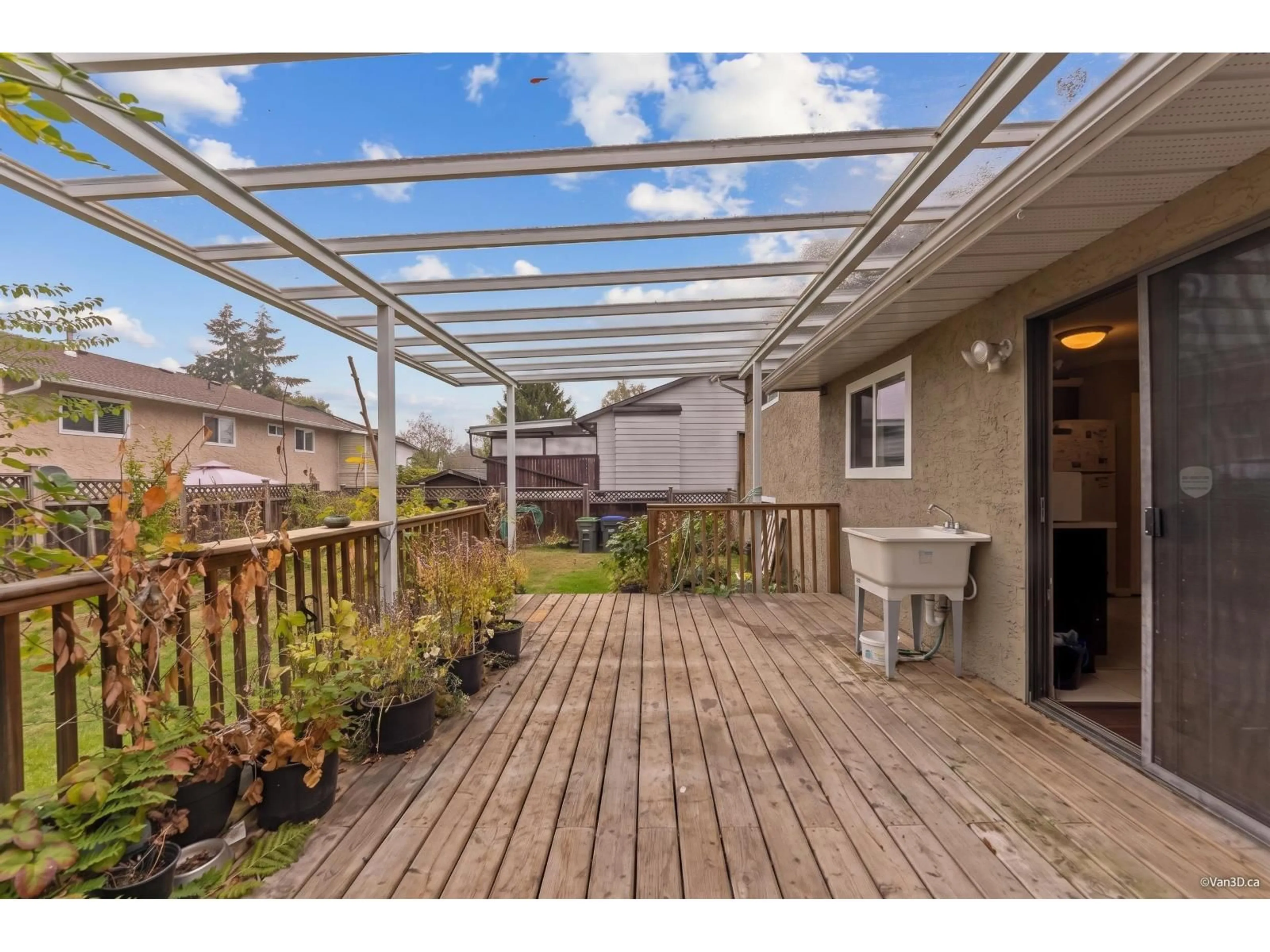 Patio, street for 13565 67 AVENUE, Surrey British Columbia V3W2B8
