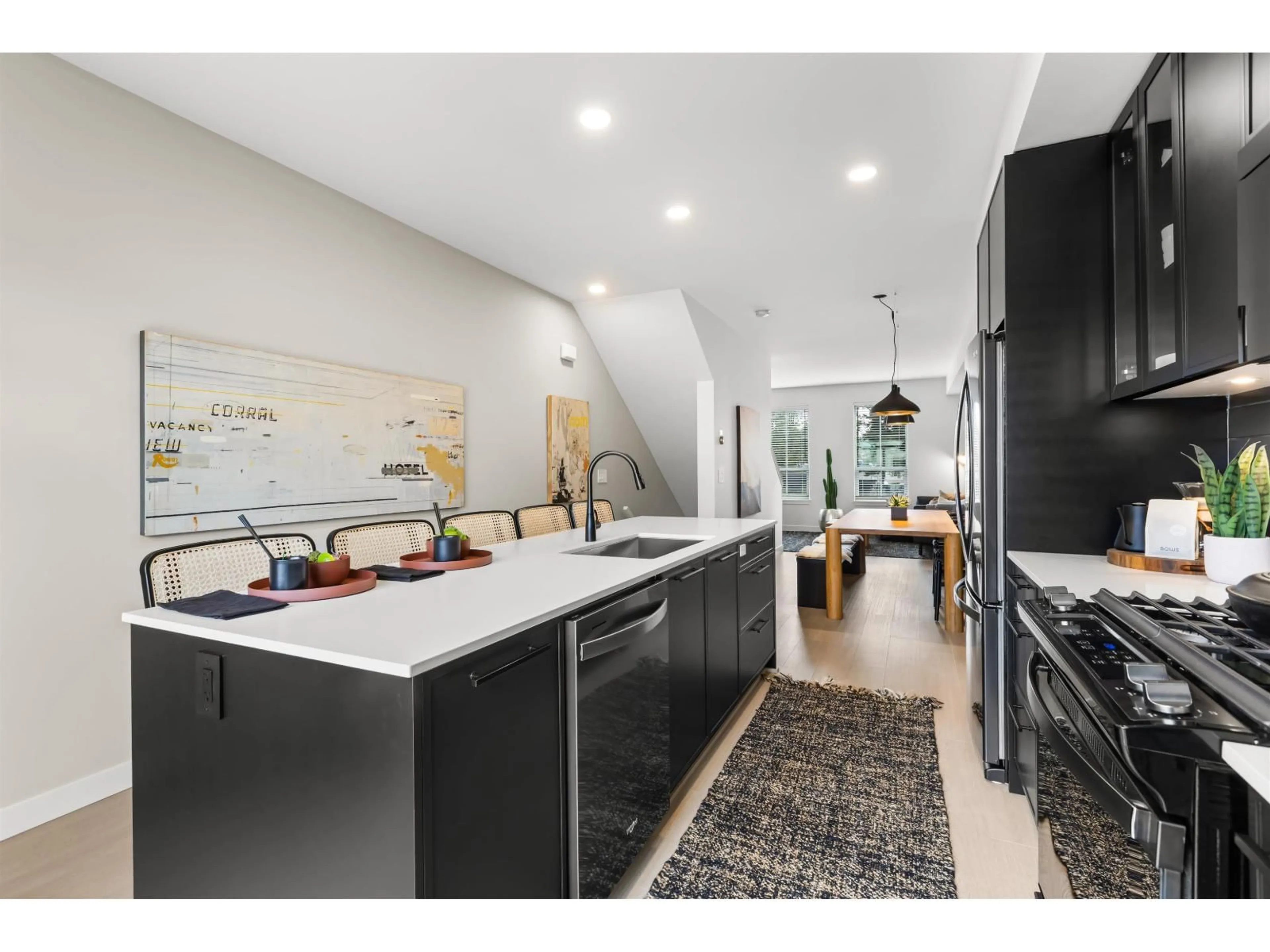 Open concept kitchen, ceramic/tile floor for 48 - 2891 MONTROSE AVENUE, Abbotsford British Columbia N0N0N0