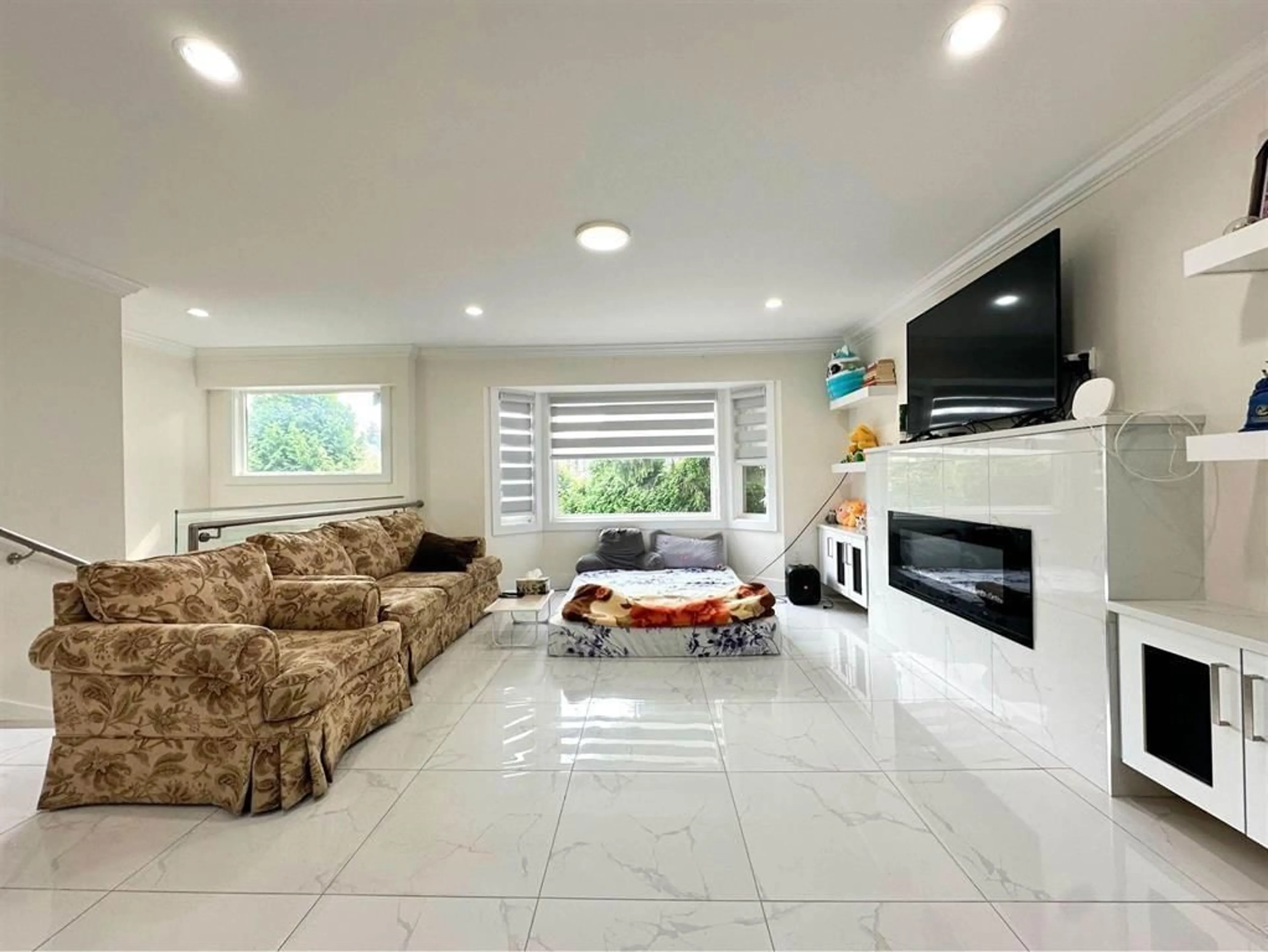 Unknown for 13017 64 AVENUE, Surrey British Columbia V3W1X8