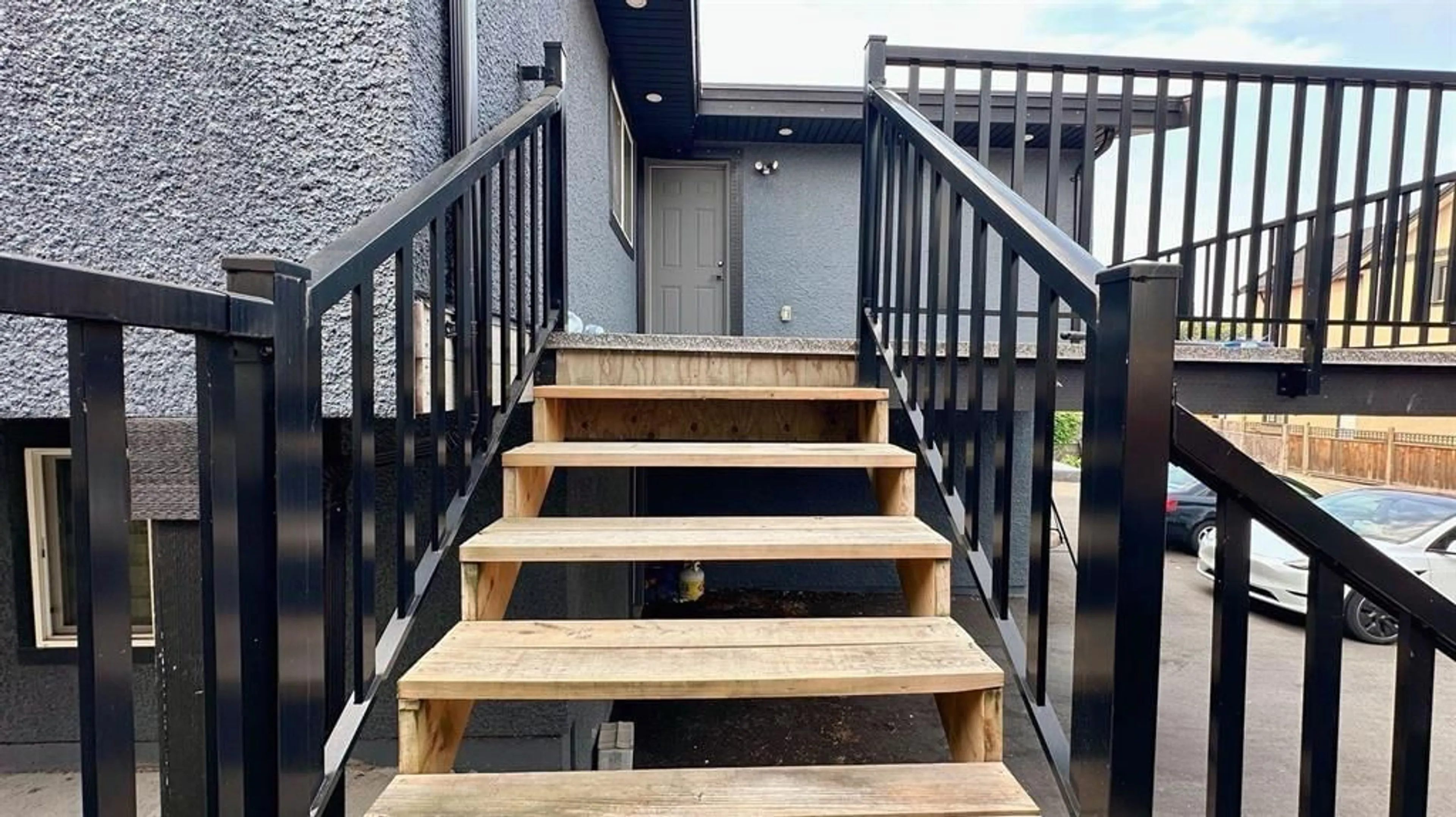 Unknown for 13017 64 AVENUE, Surrey British Columbia V3W1X8