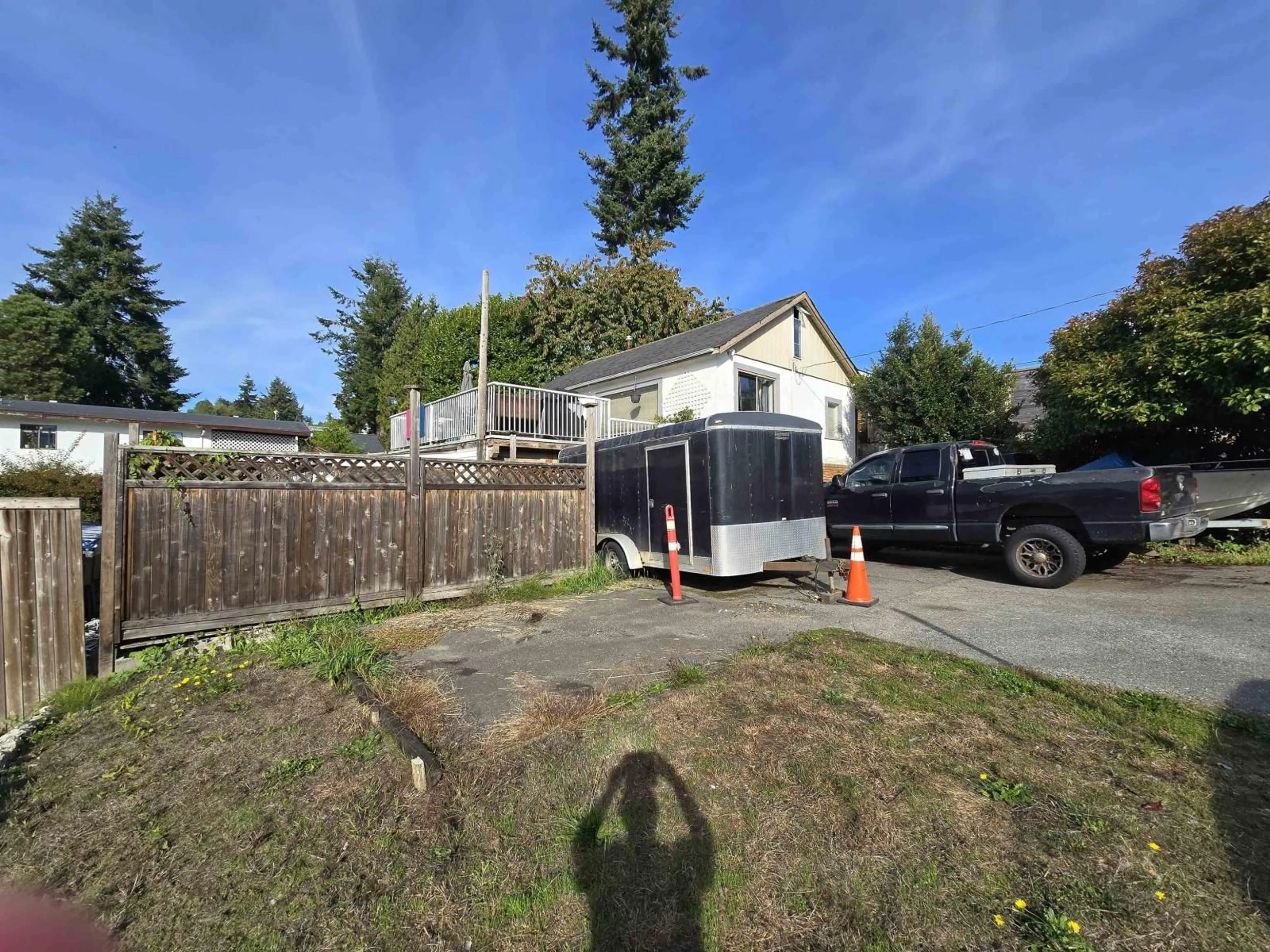 Unknown for 15619 VICTORIA AVENUE, White Rock British Columbia V4B1H9