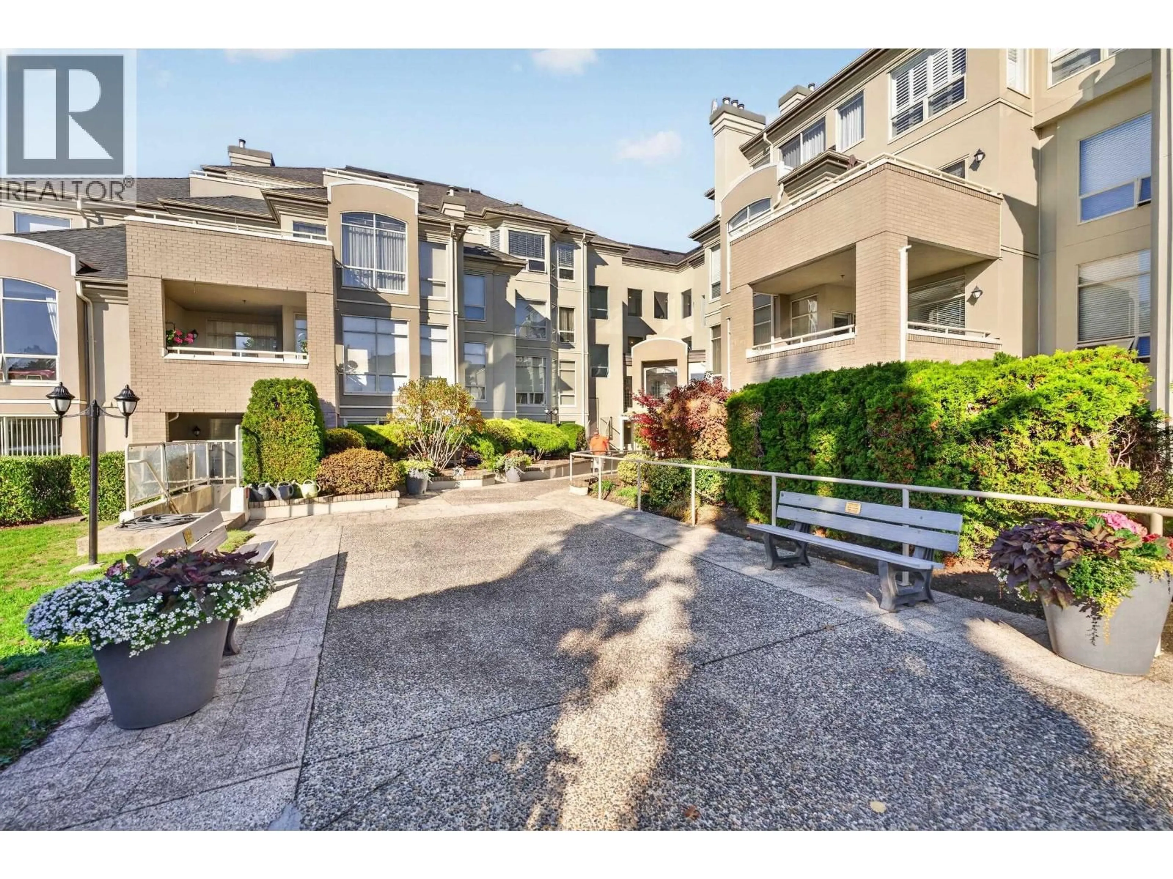 A pic from outside/outdoor area/front of a property/back of a property/a pic from drone, street for 211N - 1100 56TH STREET STREET, Delta British Columbia V4L2N2
