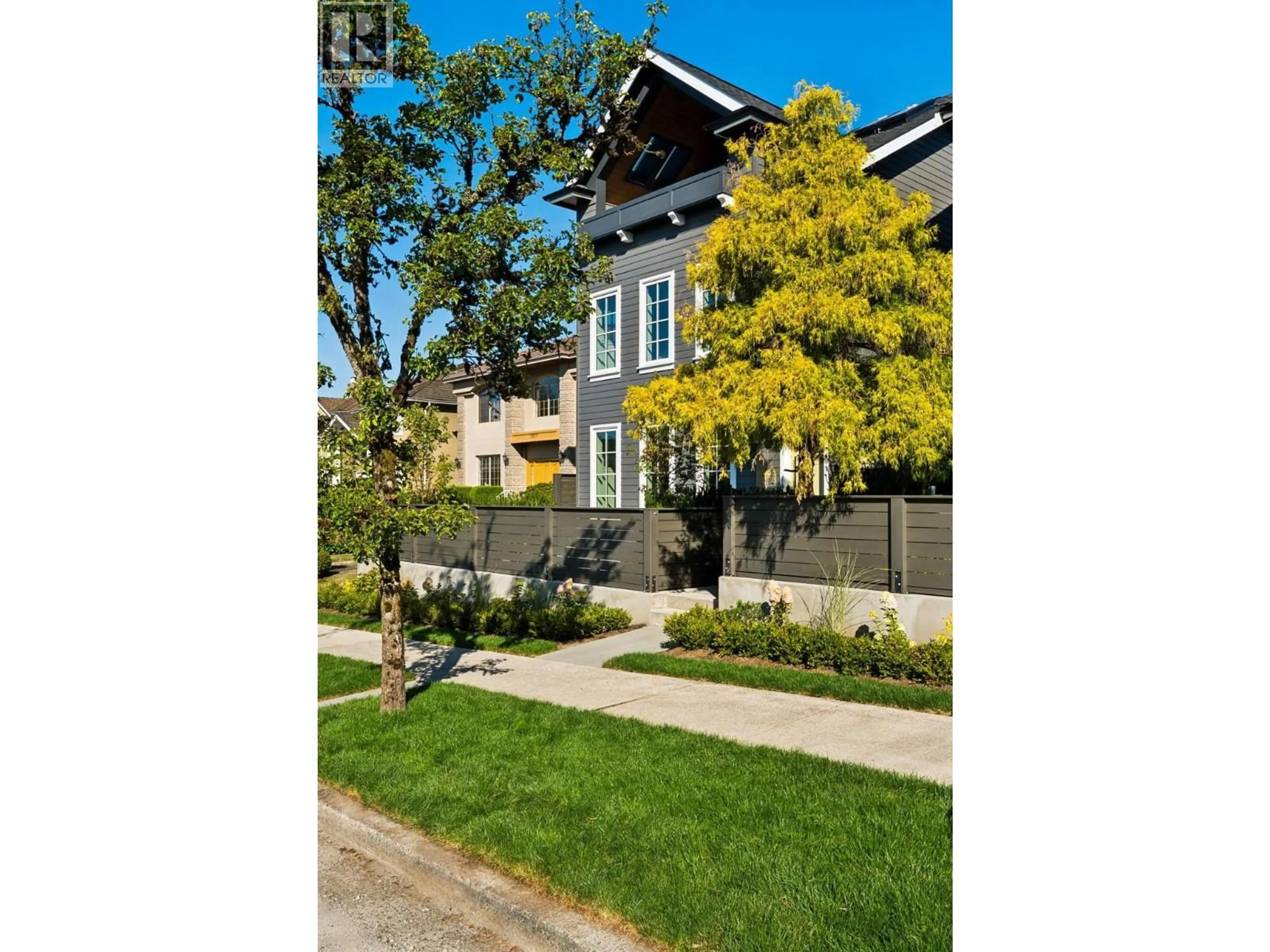 Unknown for 1 - 2115 W 18TH AVENUE, Vancouver British Columbia V6L1A3