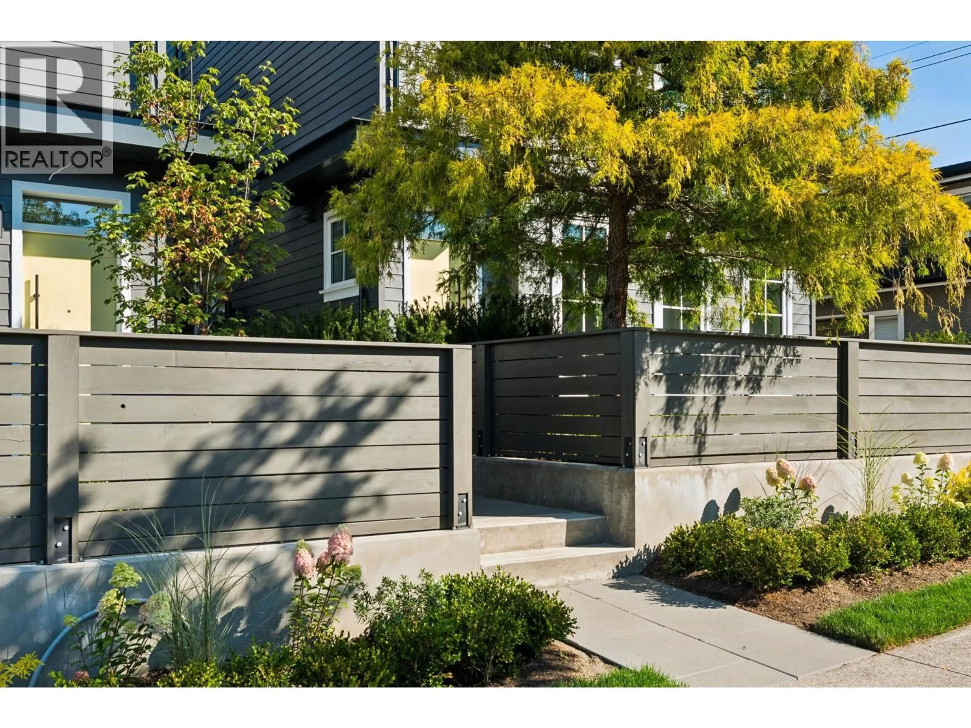 Unknown for 1 - 2115 W 18TH AVENUE, Vancouver British Columbia V6L1A3