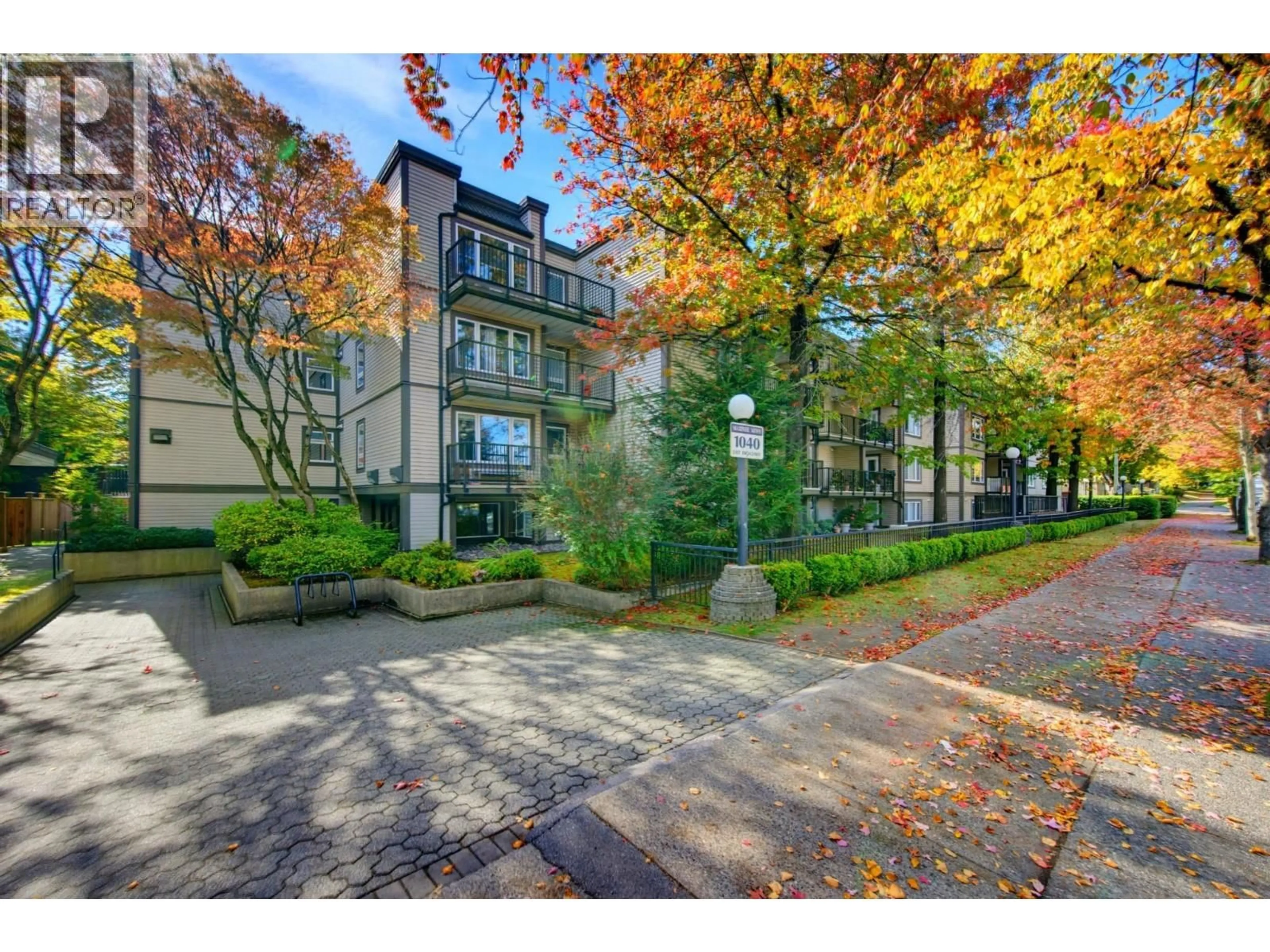 A pic from outside/outdoor area/front of a property/back of a property/a pic from drone, street for 101 - 1040 BROADWAY, Vancouver British Columbia V5T4N7
