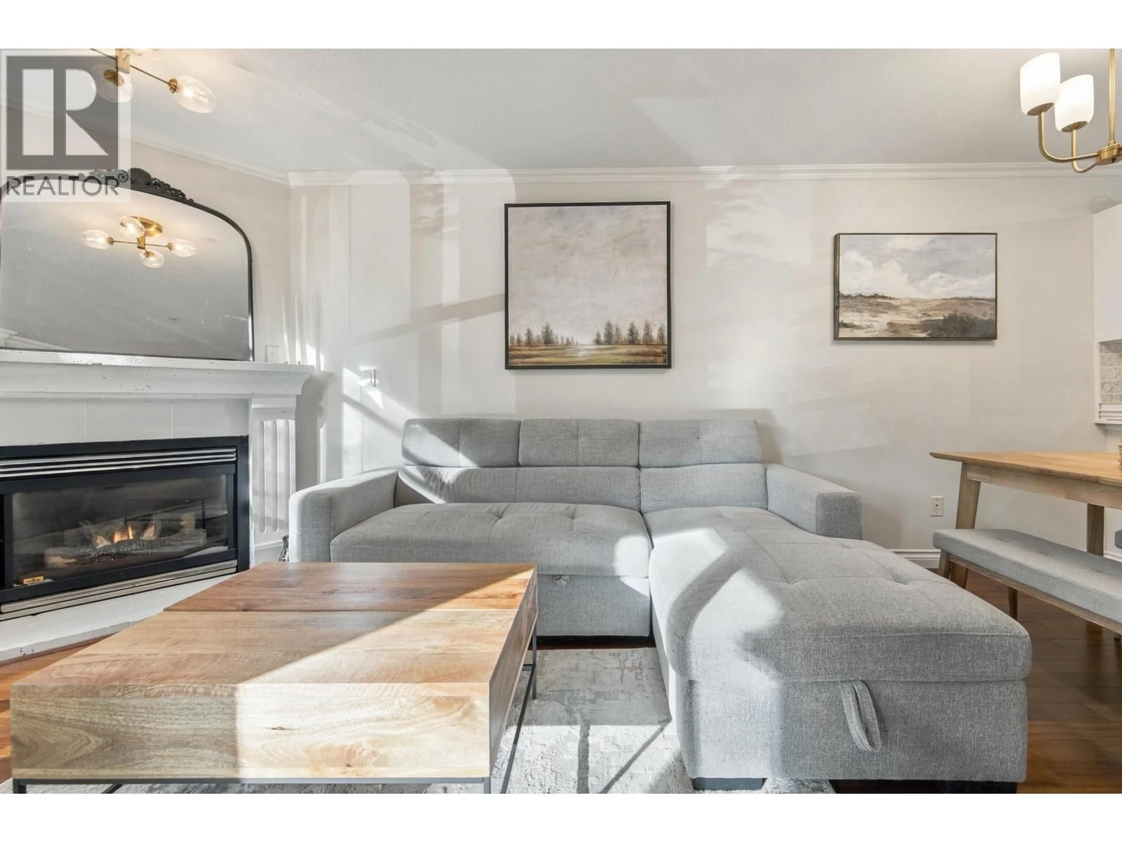 Living room with furniture, unknown for 210 - 2181 10TH AVENUE, Vancouver British Columbia V6K2H7