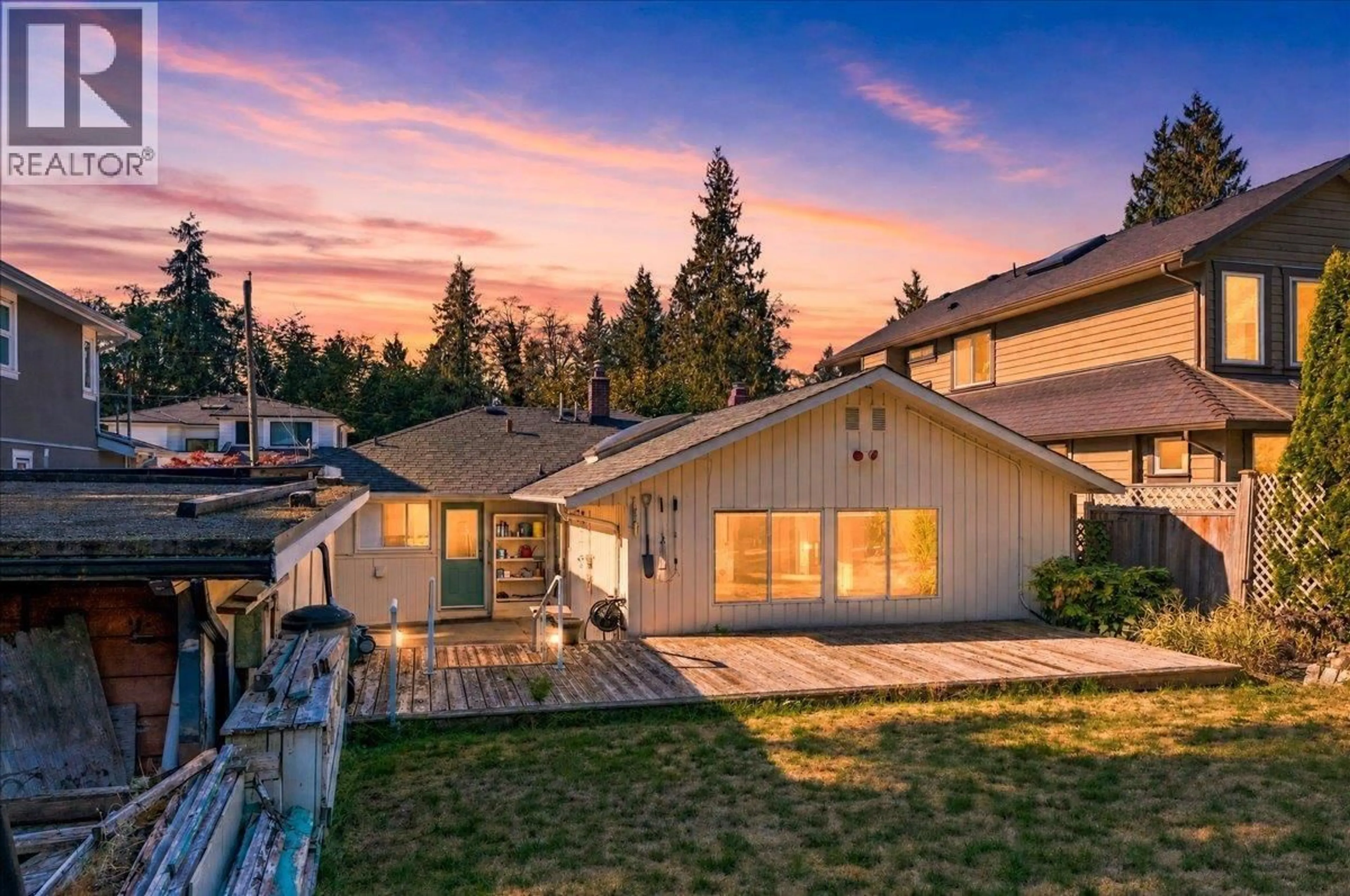 Unknown for 3040 PAISLEY ROAD, North Vancouver British Columbia V7R1C8