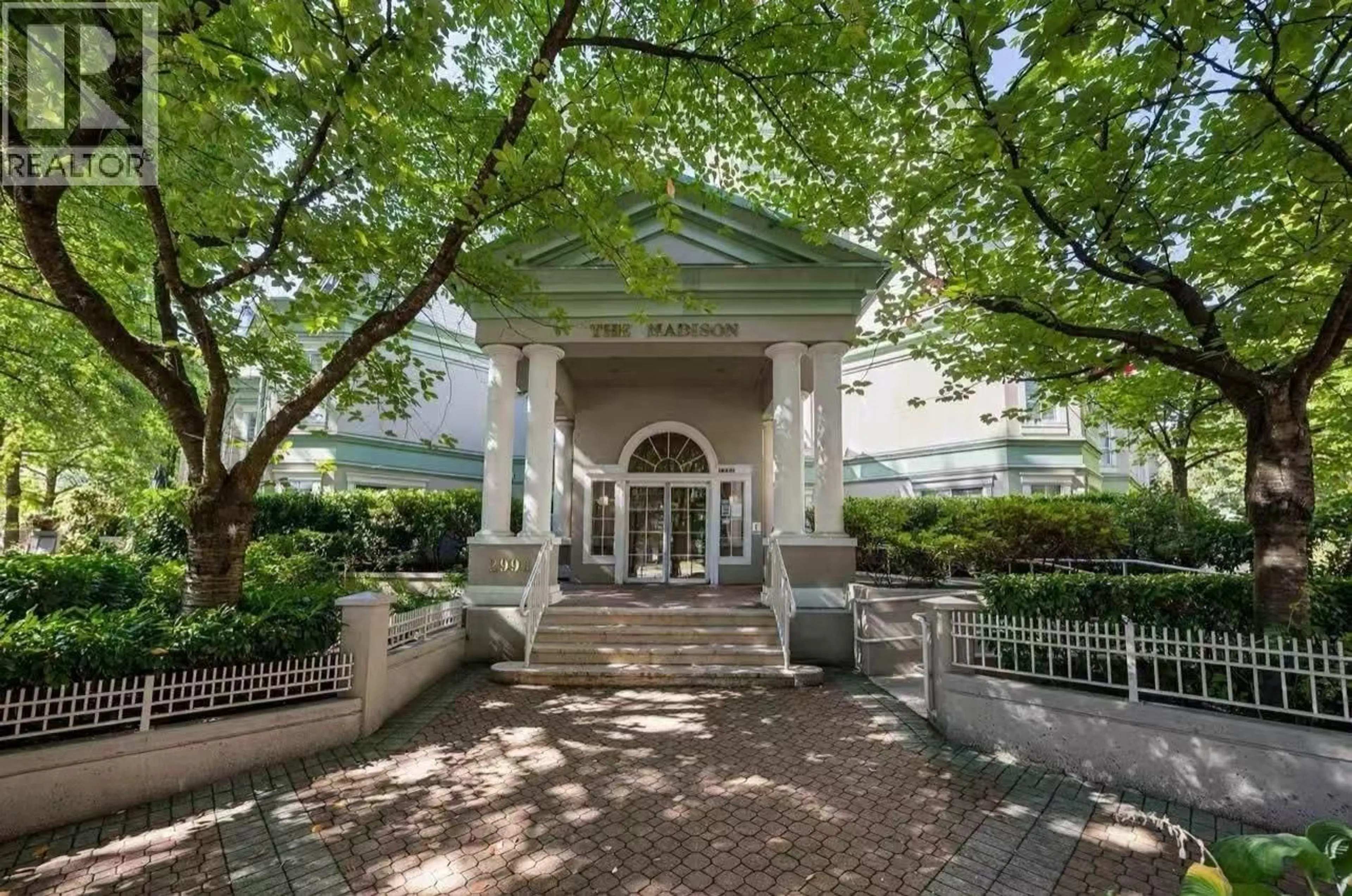 Unknown for 111 - 2990 PRINCESS CRESCENT, Coquitlam British Columbia V3B7R3