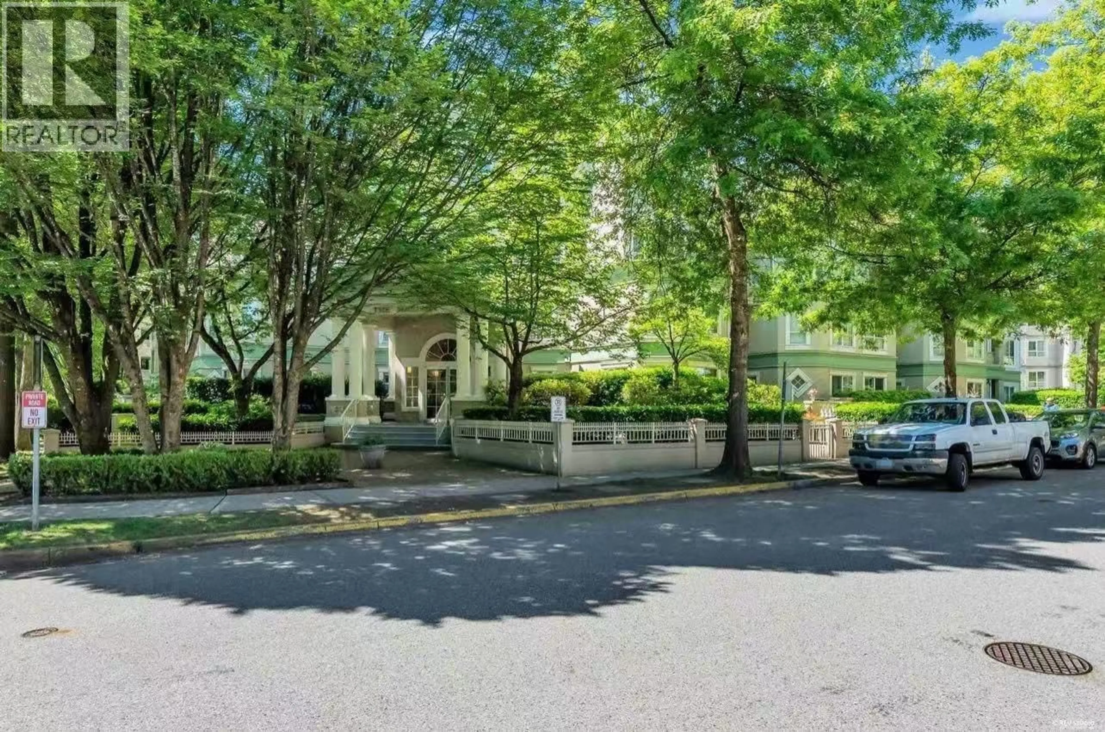 Unknown for 111 - 2990 PRINCESS CRESCENT, Coquitlam British Columbia V3B7R3