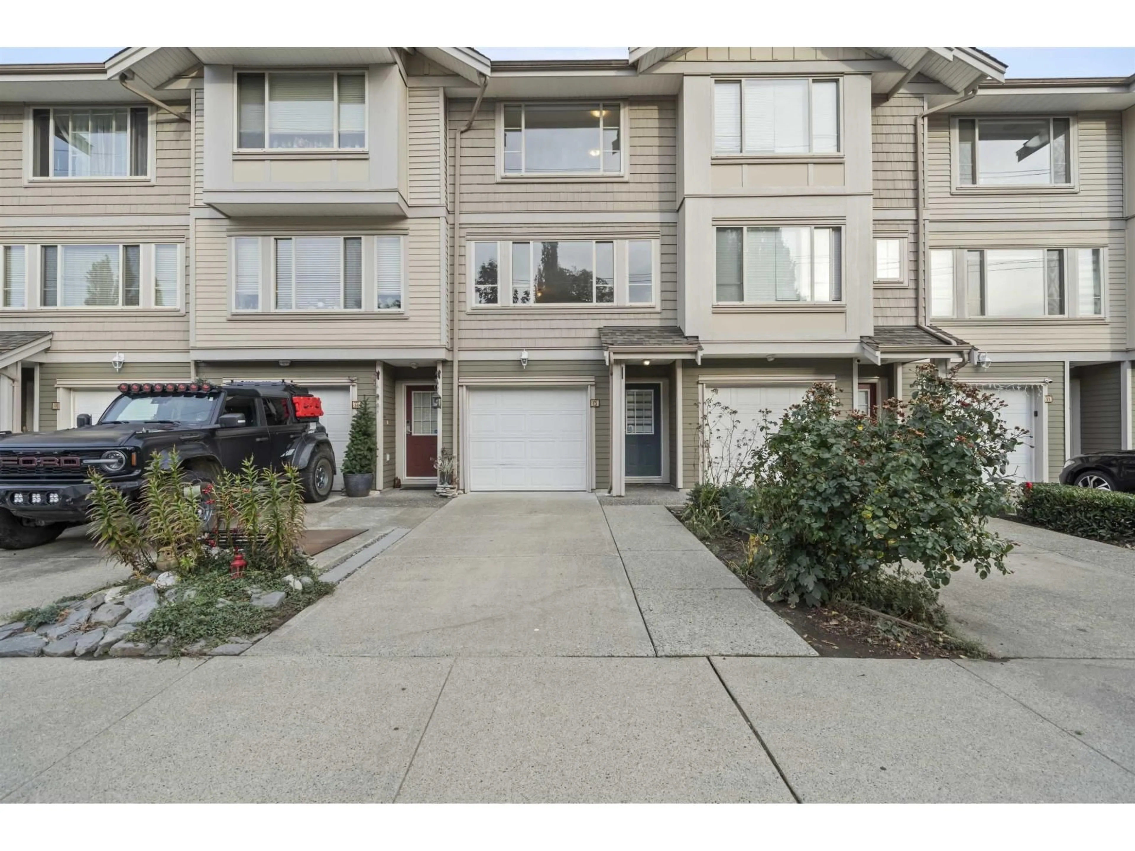 Unknown for 13 - 5388 201A STREET, Langley British Columbia V3A1S6