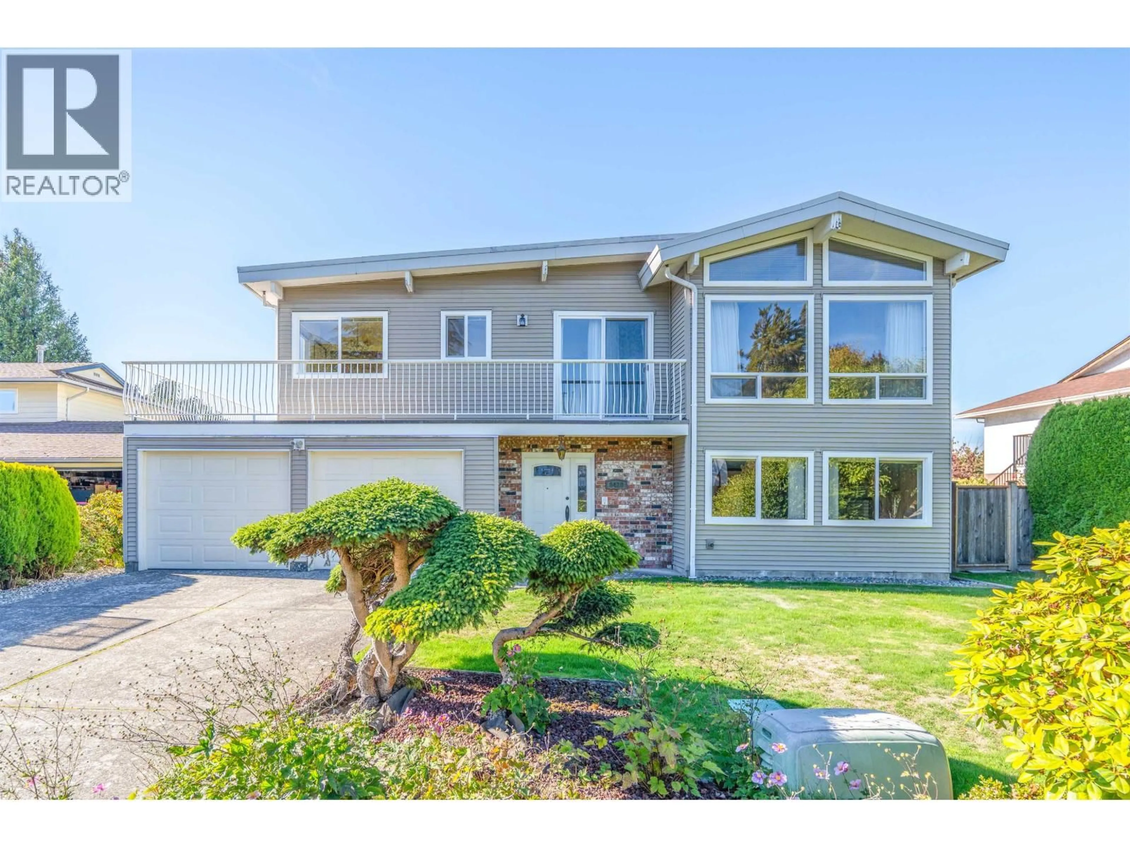 Home with vinyl exterior material, street for 8420 DEMOREST DRIVE, Richmond British Columbia V7A4M1