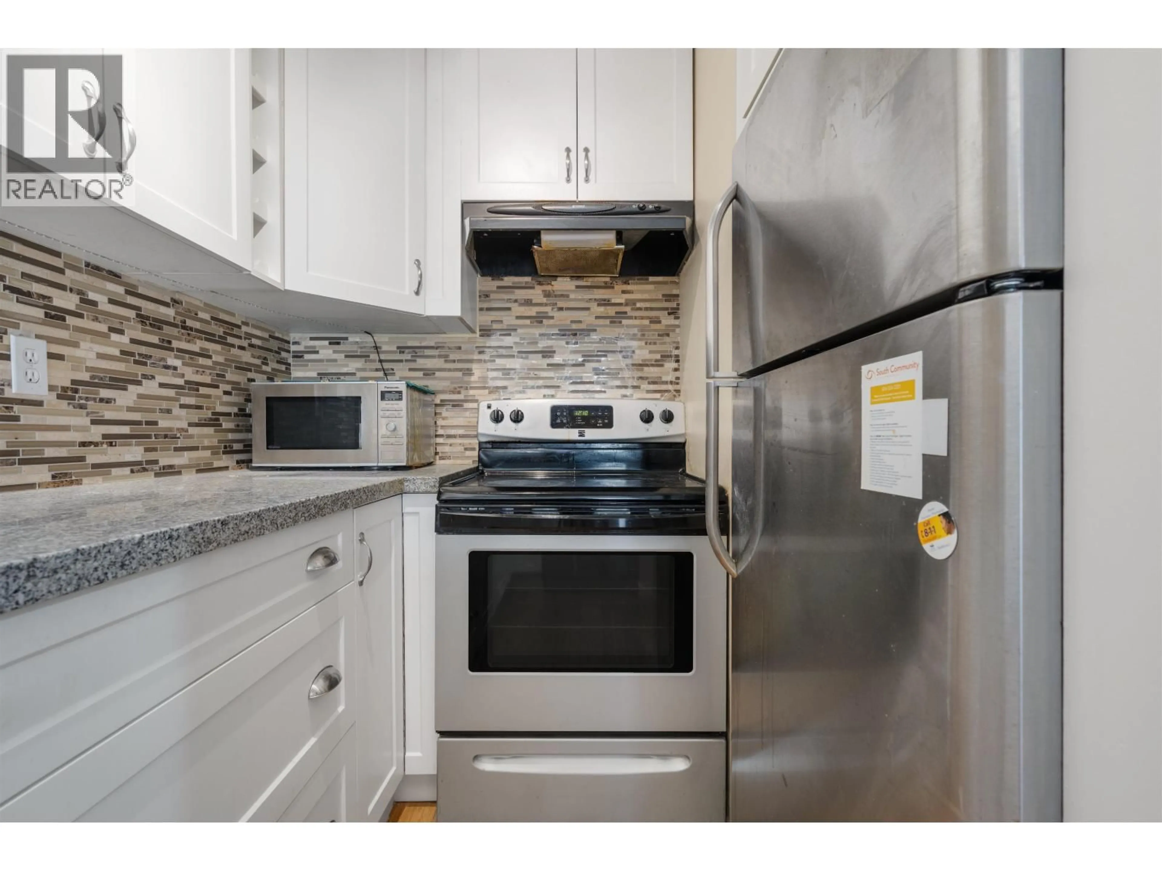 Standard kitchen, unknown for 108 - 910 8TH AVENUE, Vancouver British Columbia V5Z1E5