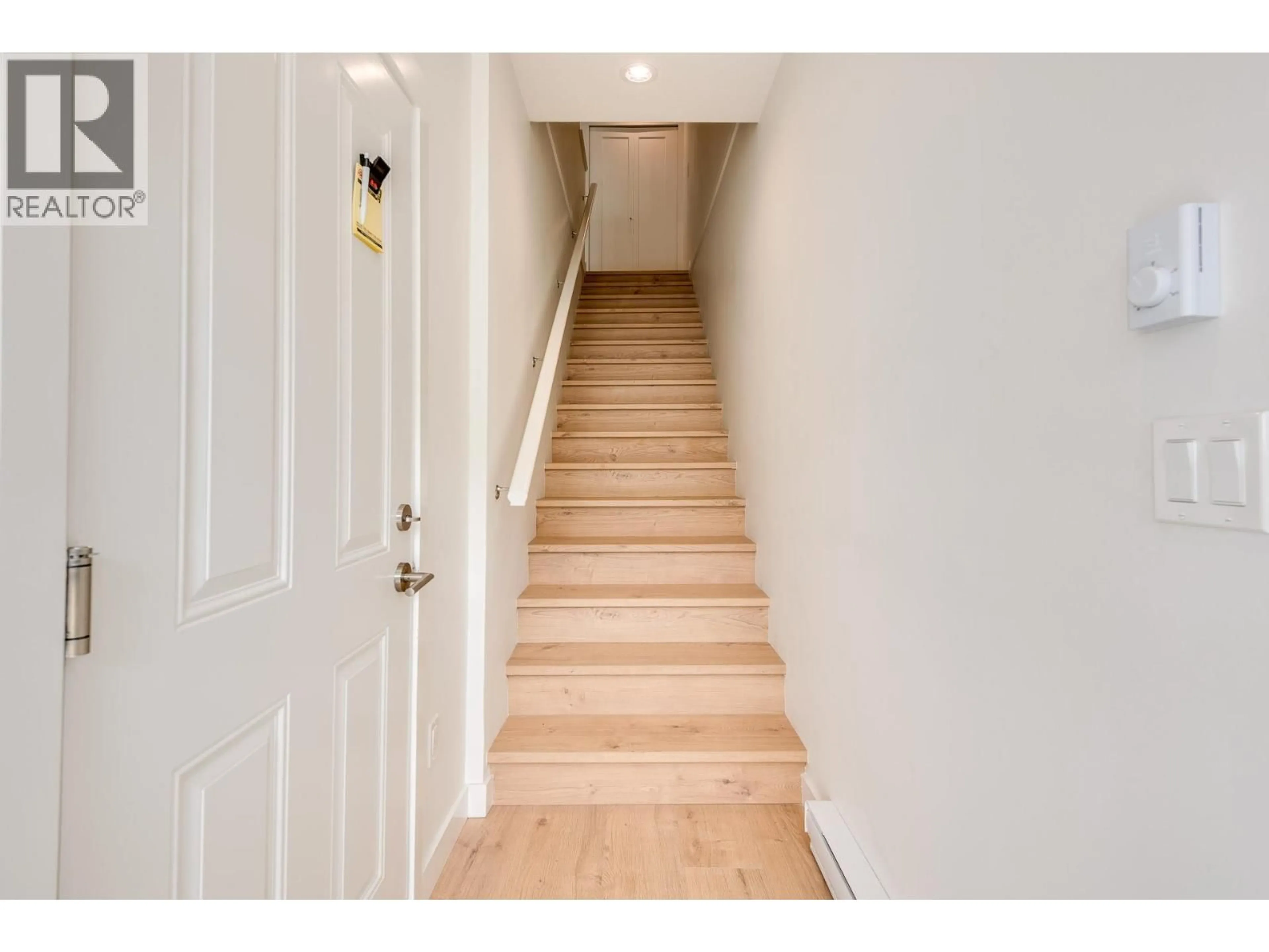 Unknown for 123 - 3565 BAYCREST AVENUE, Coquitlam British Columbia V3B2W7