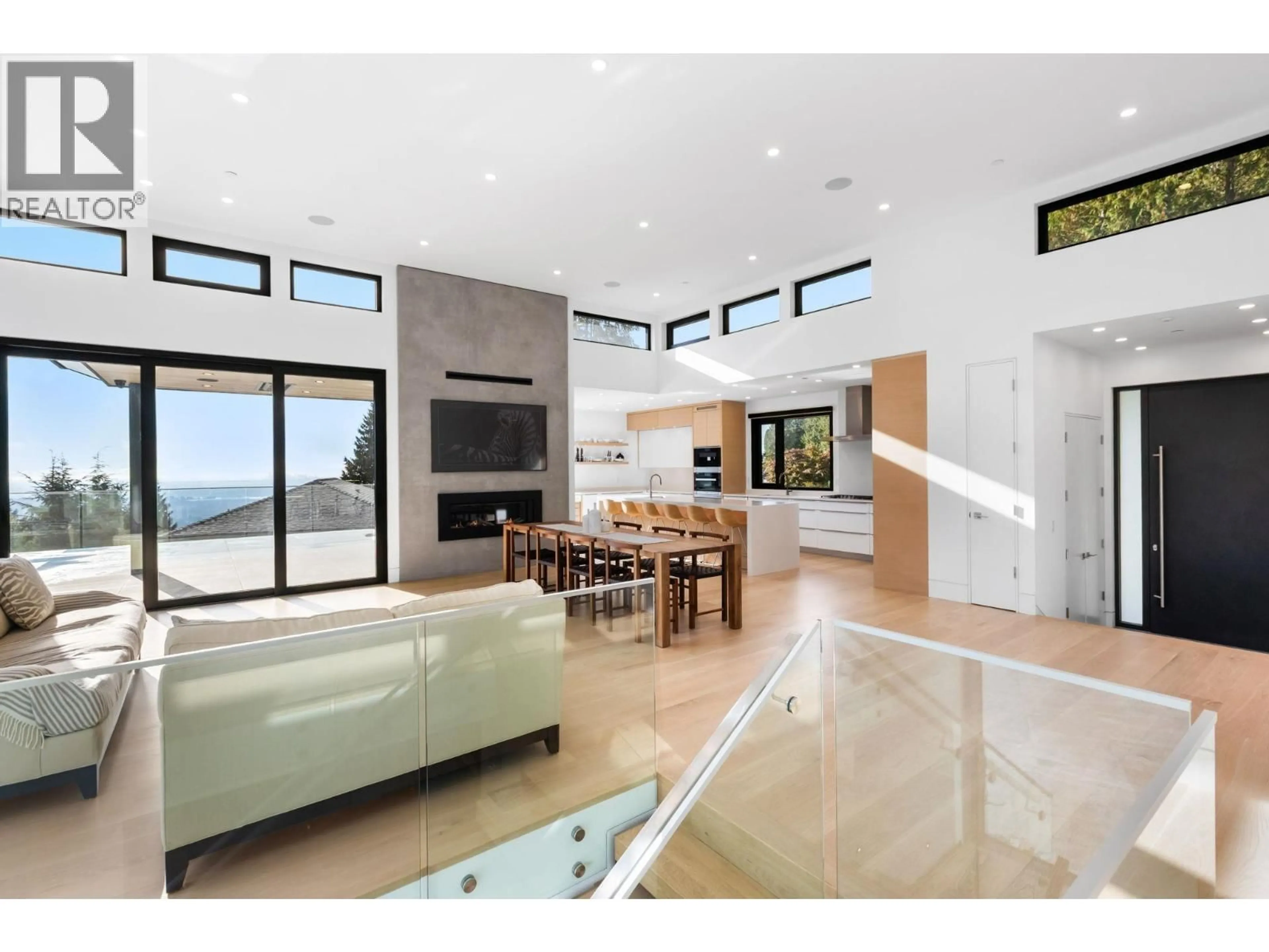 Unknown for 645 BALLANTREE ROAD, West Vancouver British Columbia V7S1W4