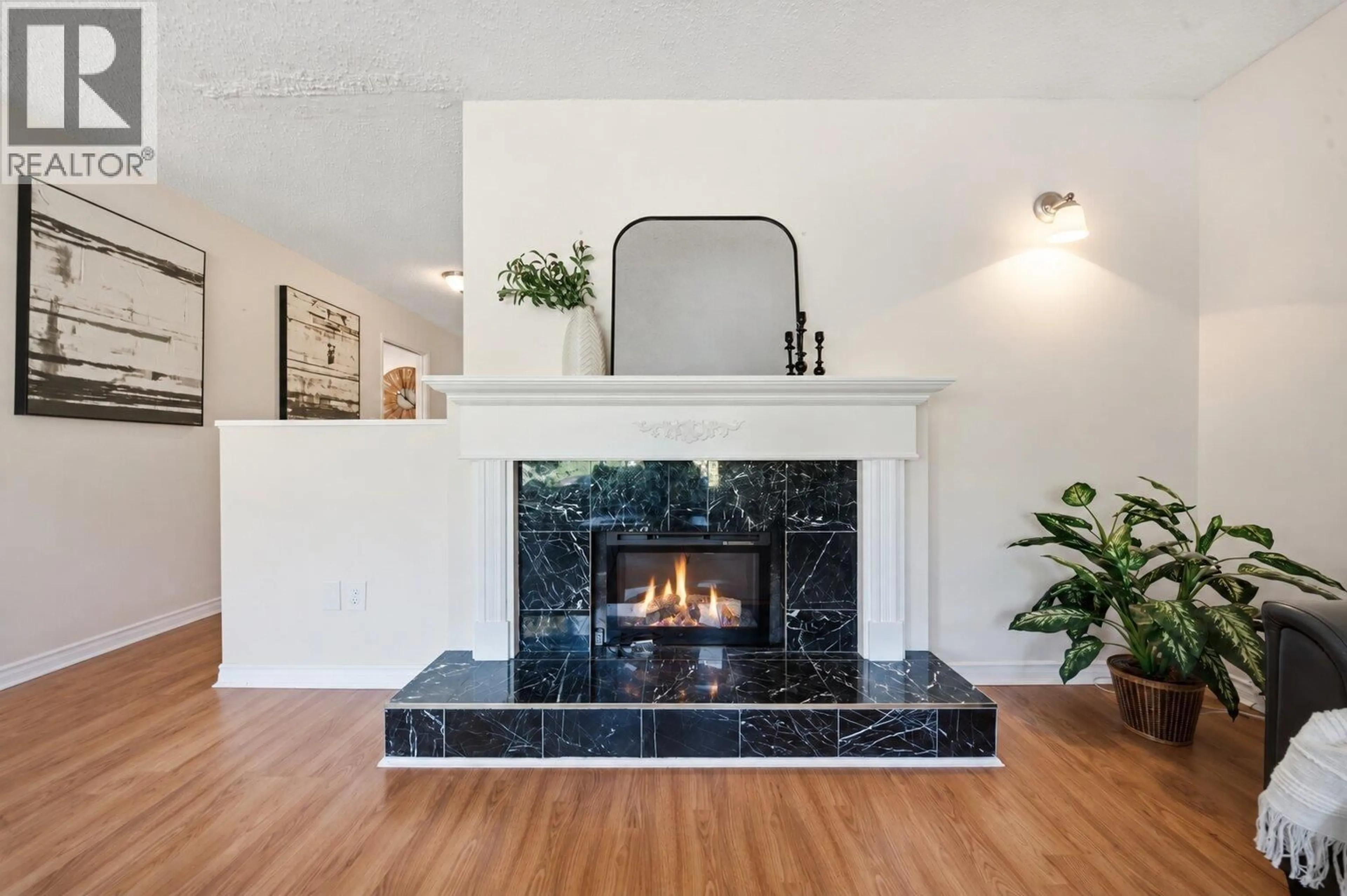 Unknown for 1825 PETERS ROAD, North Vancouver British Columbia V7Y1Y7