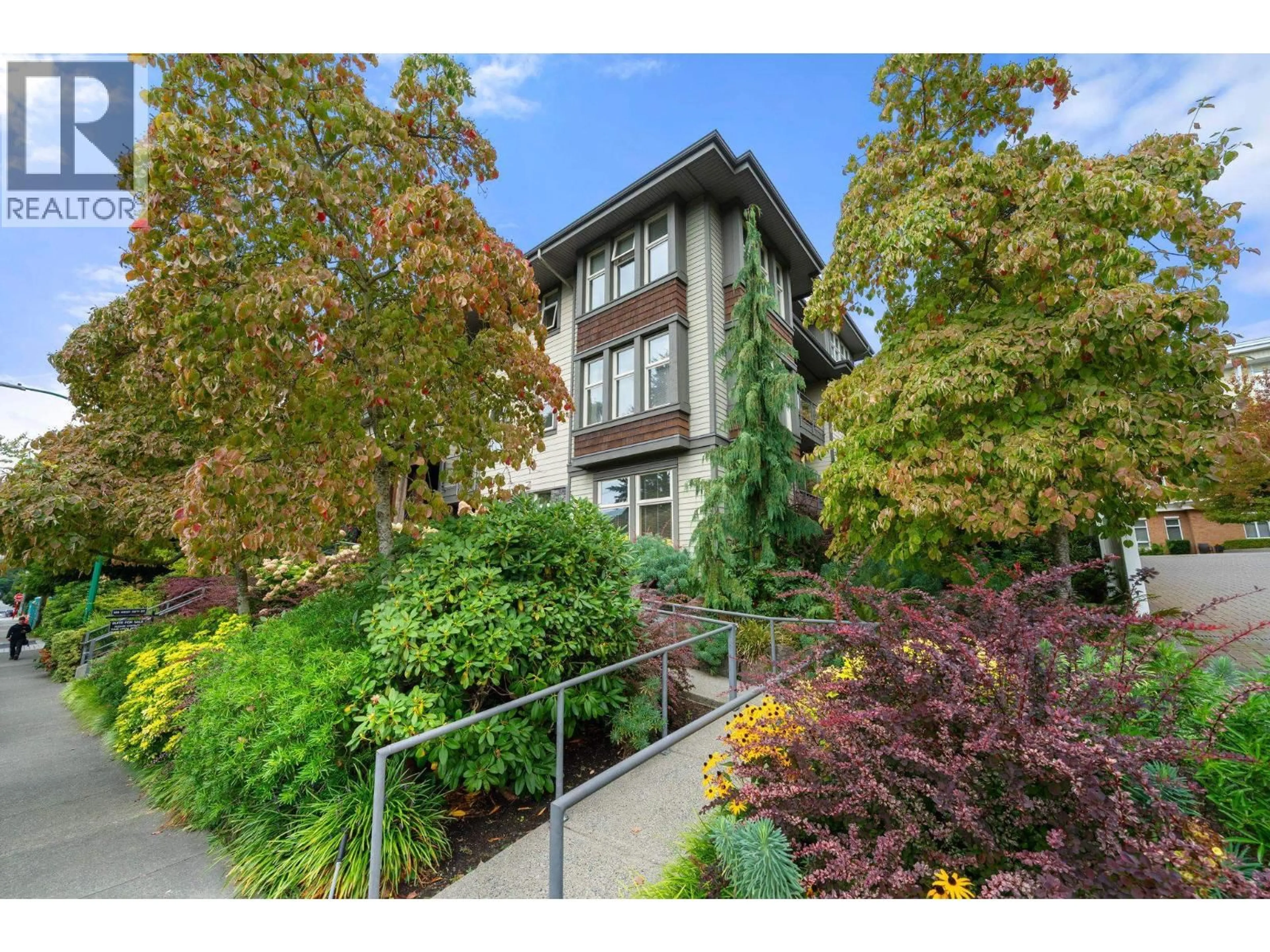 Unknown for 208 - 188 29 STREET, North Vancouver British Columbia V7N0A2