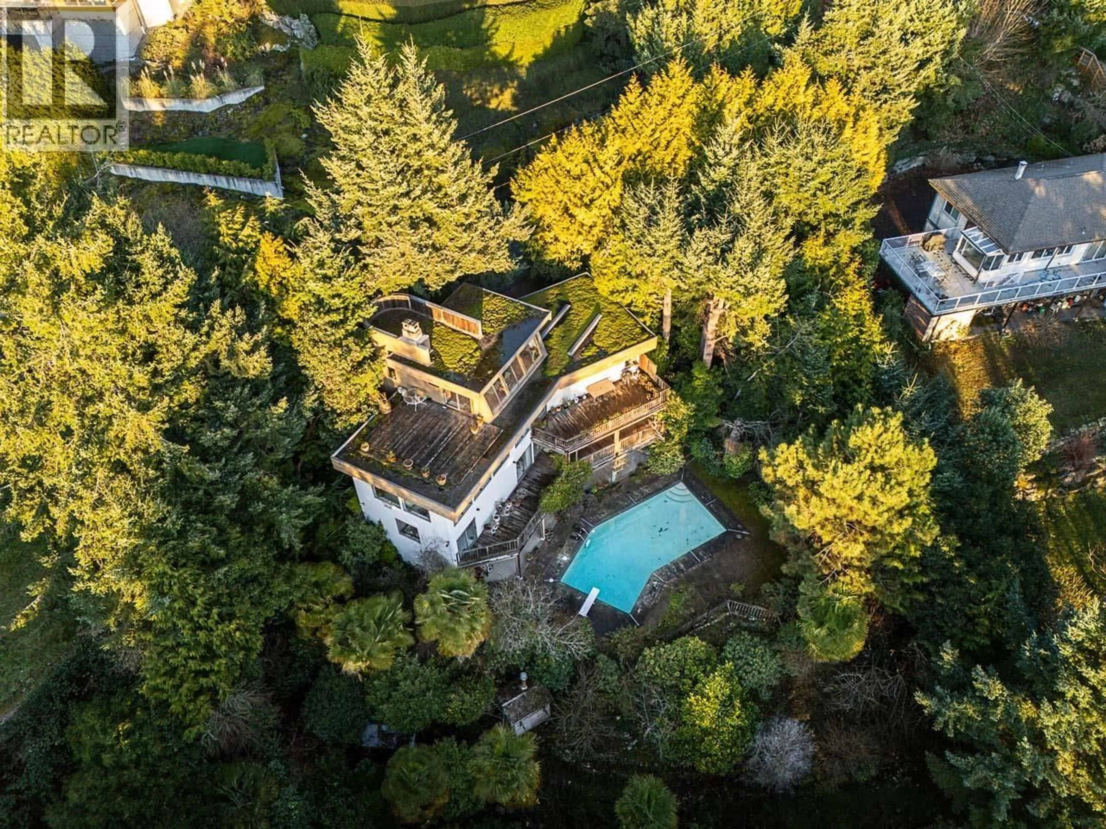 A pic from outside/outdoor area/front of a property/back of a property/a pic from drone, forest/trees view for 5970 CONDOR PLACE, West Vancouver British Columbia V7W1W4