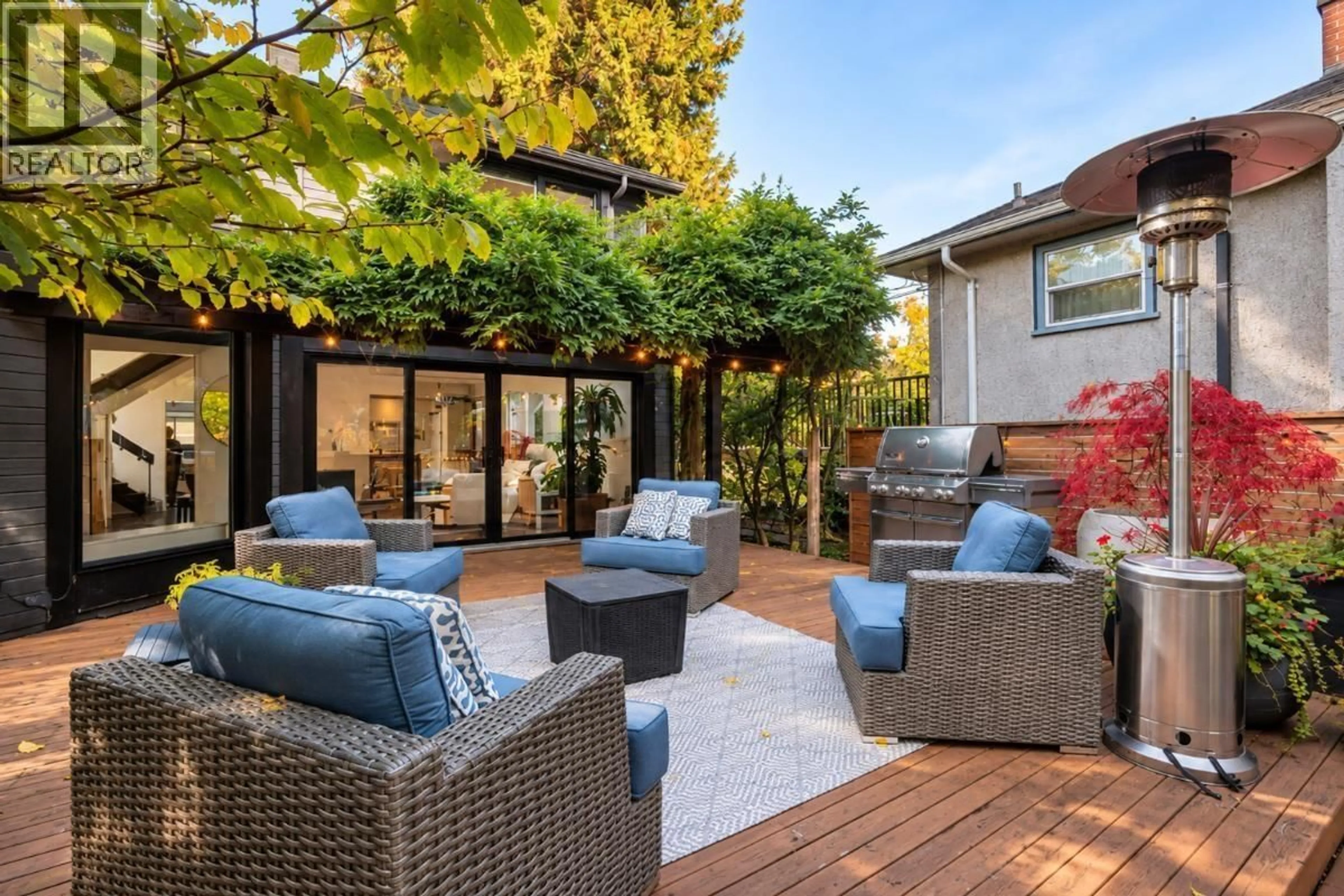Patio, street for 2835 13TH AVENUE, Vancouver British Columbia V6K2T6