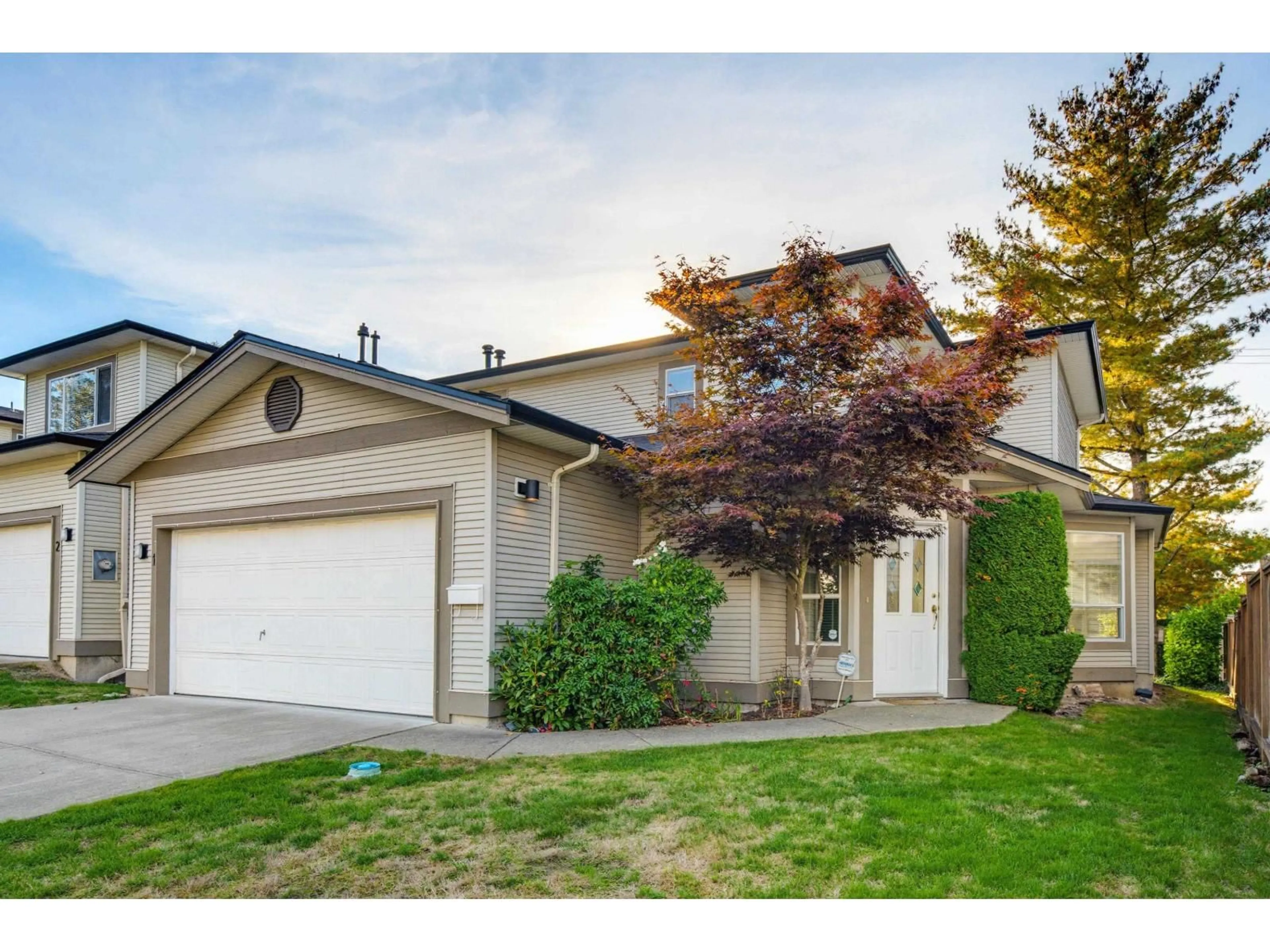 Home with vinyl exterior material, street for 1 - 20881 87 AVENUE, Langley British Columbia V1M3X1